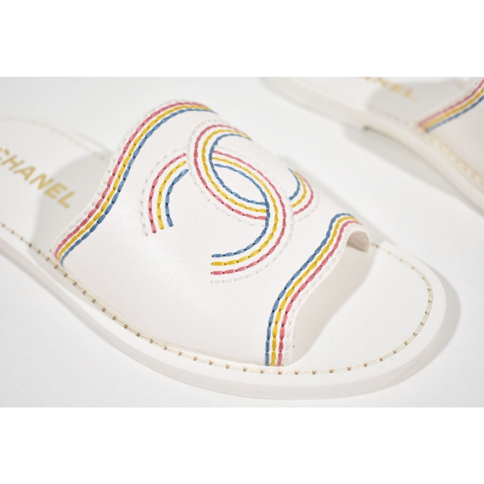 Chanel Chanel 21P White Multicolor Lambskin Leather CC Logo Size US 6 / IT 36 - 4 Thumbnail