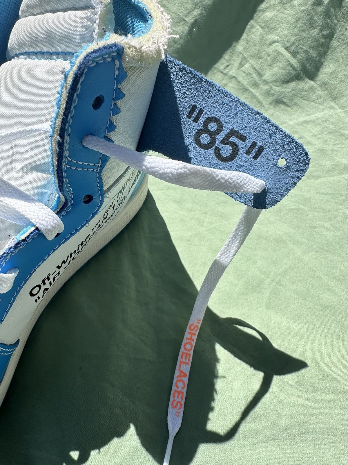 Jordan Brand *Final Price Drop* Air Jordan 1 OFFWHITE UNC Size US 11 / EU 44 - 8 Thumbnail
