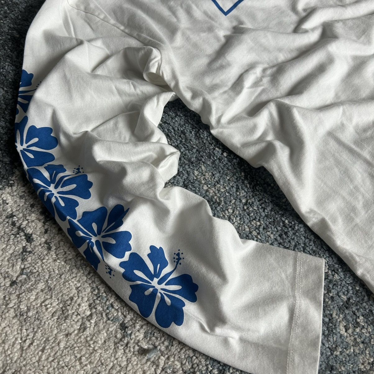Roxy Vintage Hibiscus Flower L/S Tee Bright Blue Hawaii in White, Women's — image 4 of 6