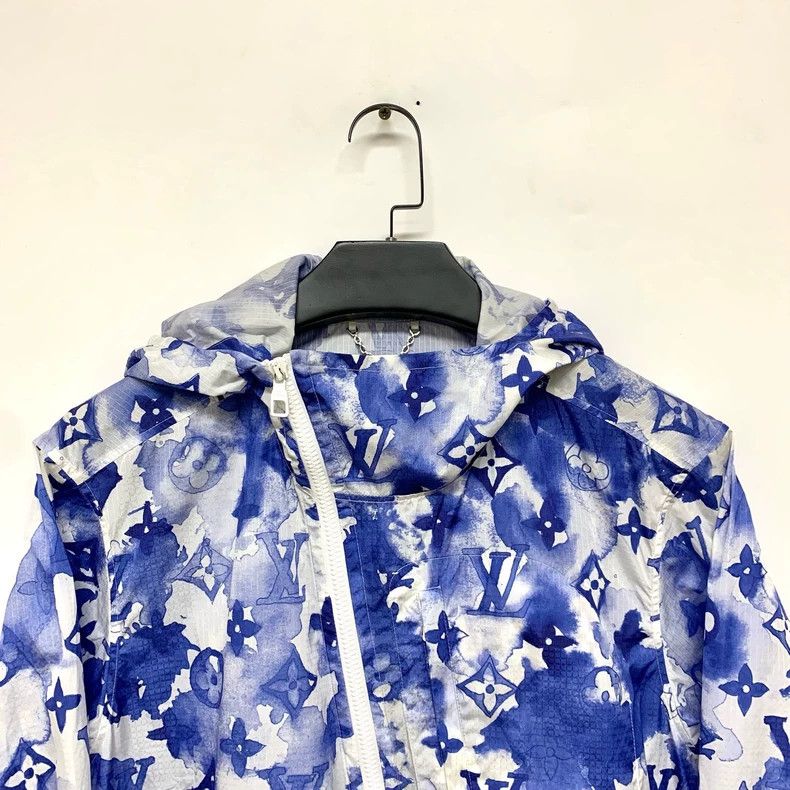 Louis Vuitton Louis Vuitton Blue ink full print assault jacket Size US S / EU 44-46 / 1 - 3 Thumbnail