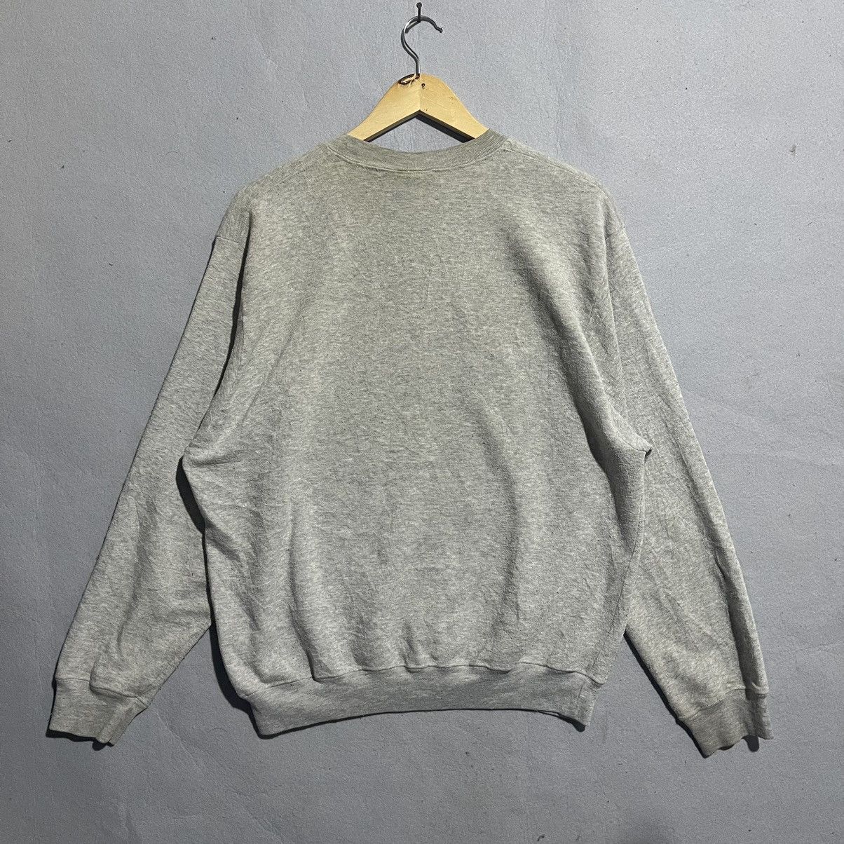 Nike 1990s Nike Swoosh Crewneck Sweatshirt Grey Size US L / EU 52-54 / 3 - 6 Thumbnail