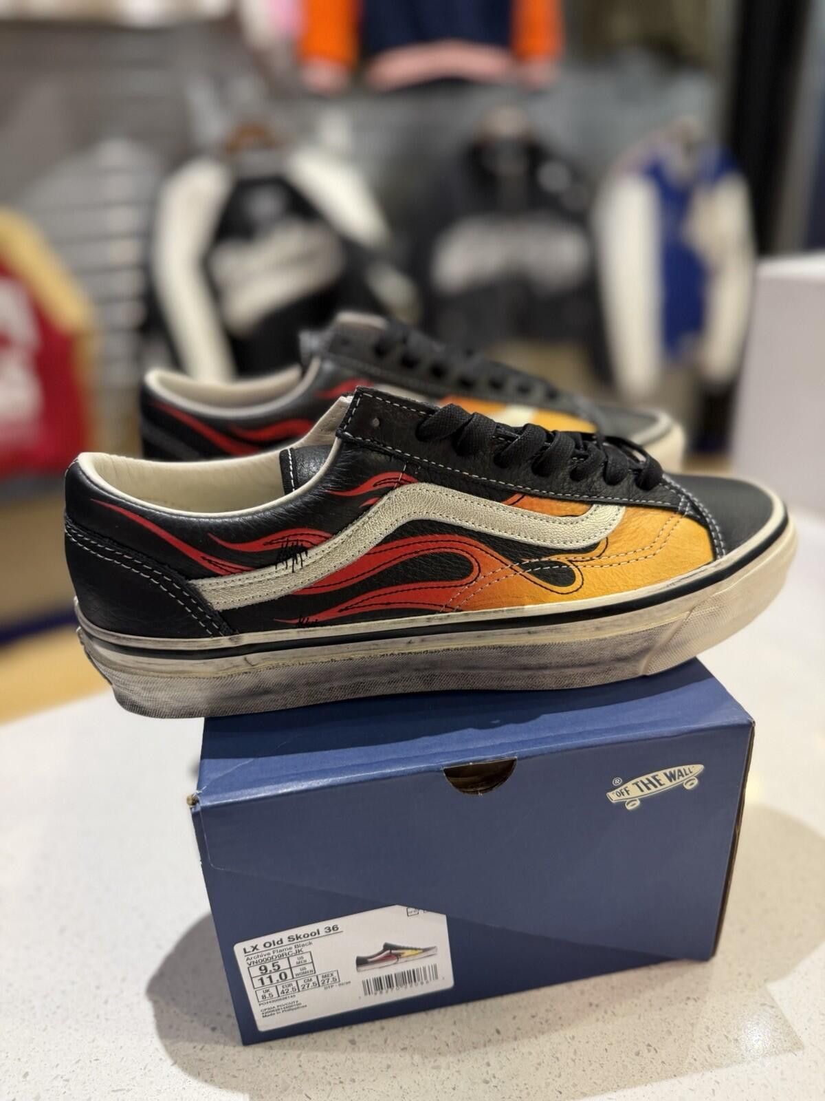 Vans Vans Old Skool 36 Archive Flame Black Brand New Size (8) Size US 8 / EU 41 - 2 Thumbnail