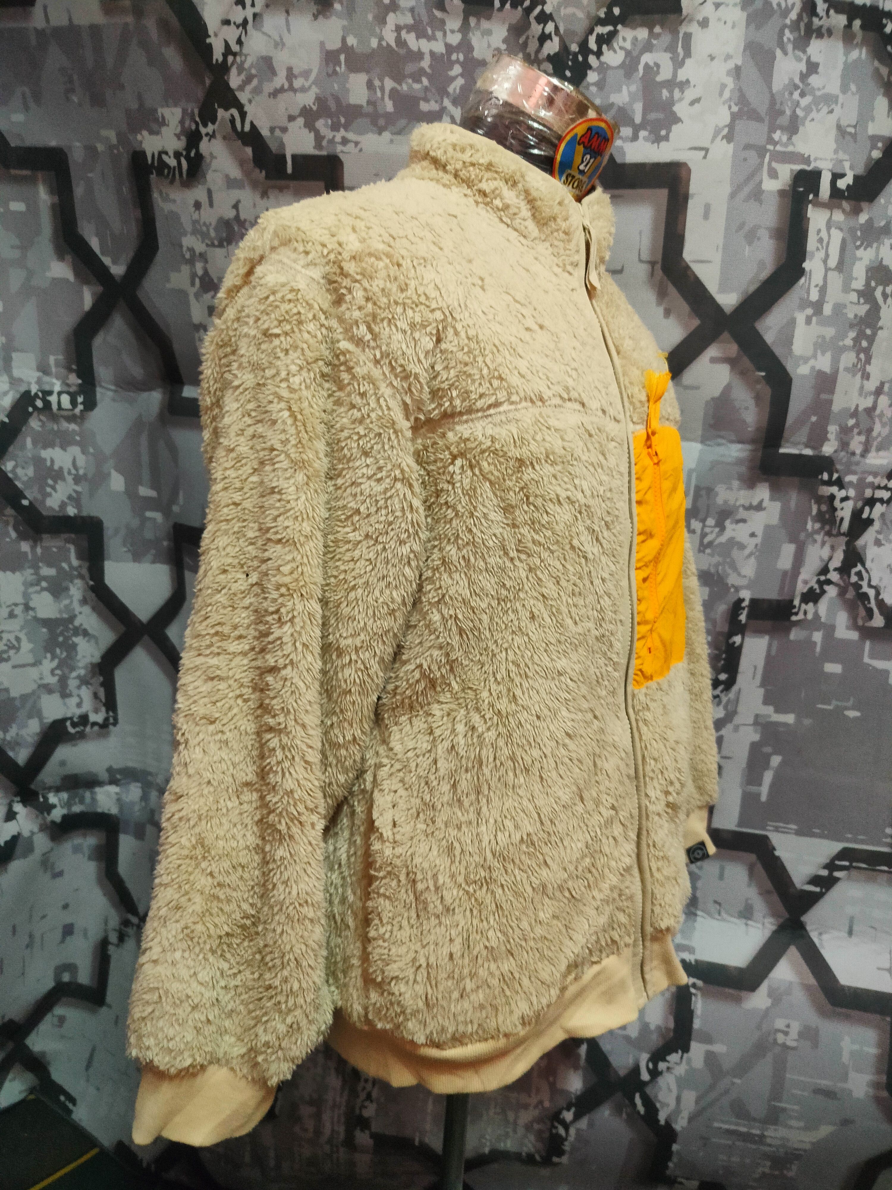 GU POKEMON x GU ZIPPER FLEECE Size US L / EU 52-54 / 3 - 5 Thumbnail