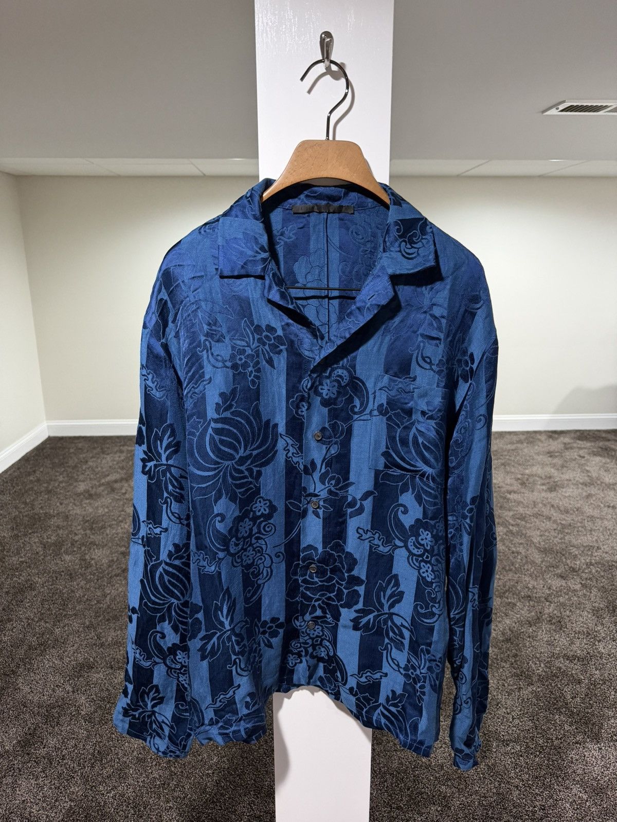 Haider Ackermann Haider Ackermann Floral Brocade Viscoe Blend Blue Shirt Size US S / EU 44-46 / 1 - 1 Thumbnail