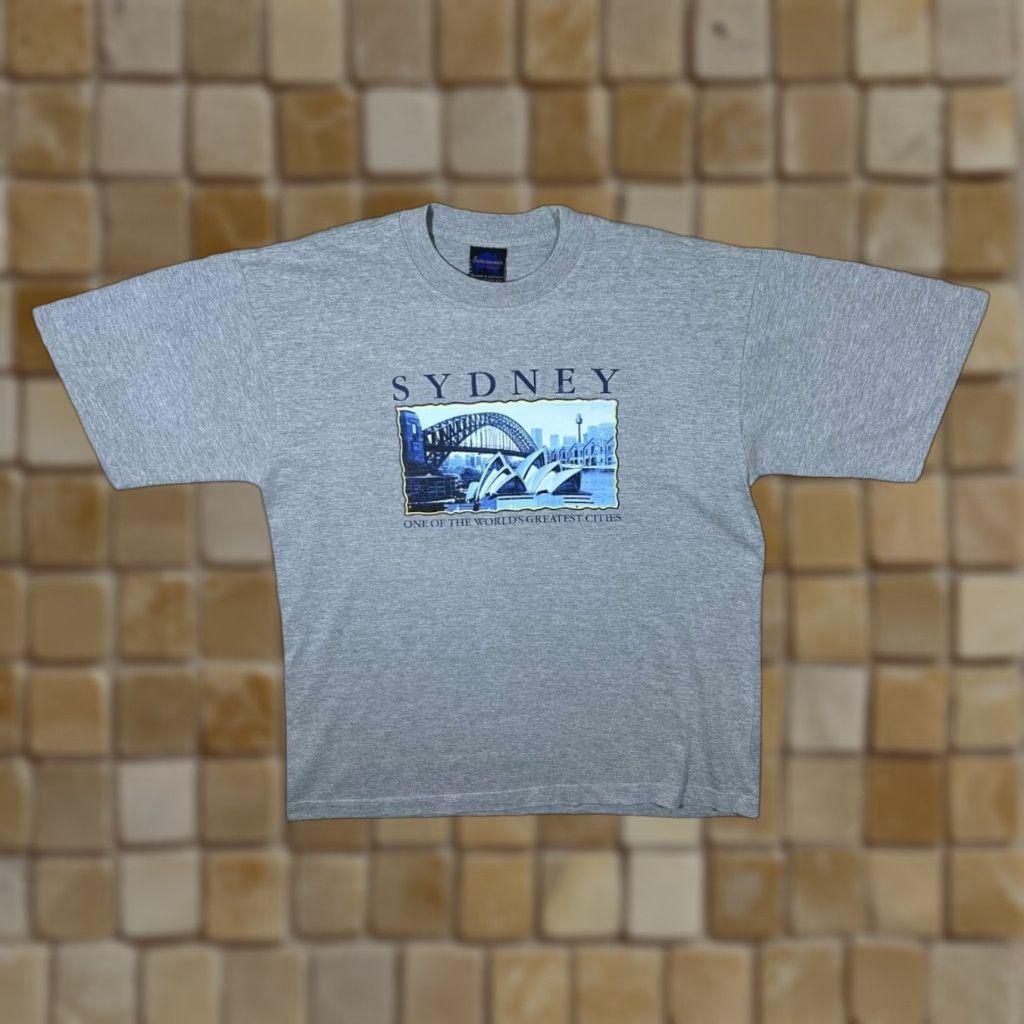 Vintage VINTAGE Sydney One Of The World’s Greatest Cities Australia Souvenir T-Shirt XL Men Grey Graphic Print Short Sleeve Round Neck T-Shirt Mens XS? Size US XL / EU 56 / 4 - 1 Thumbnail