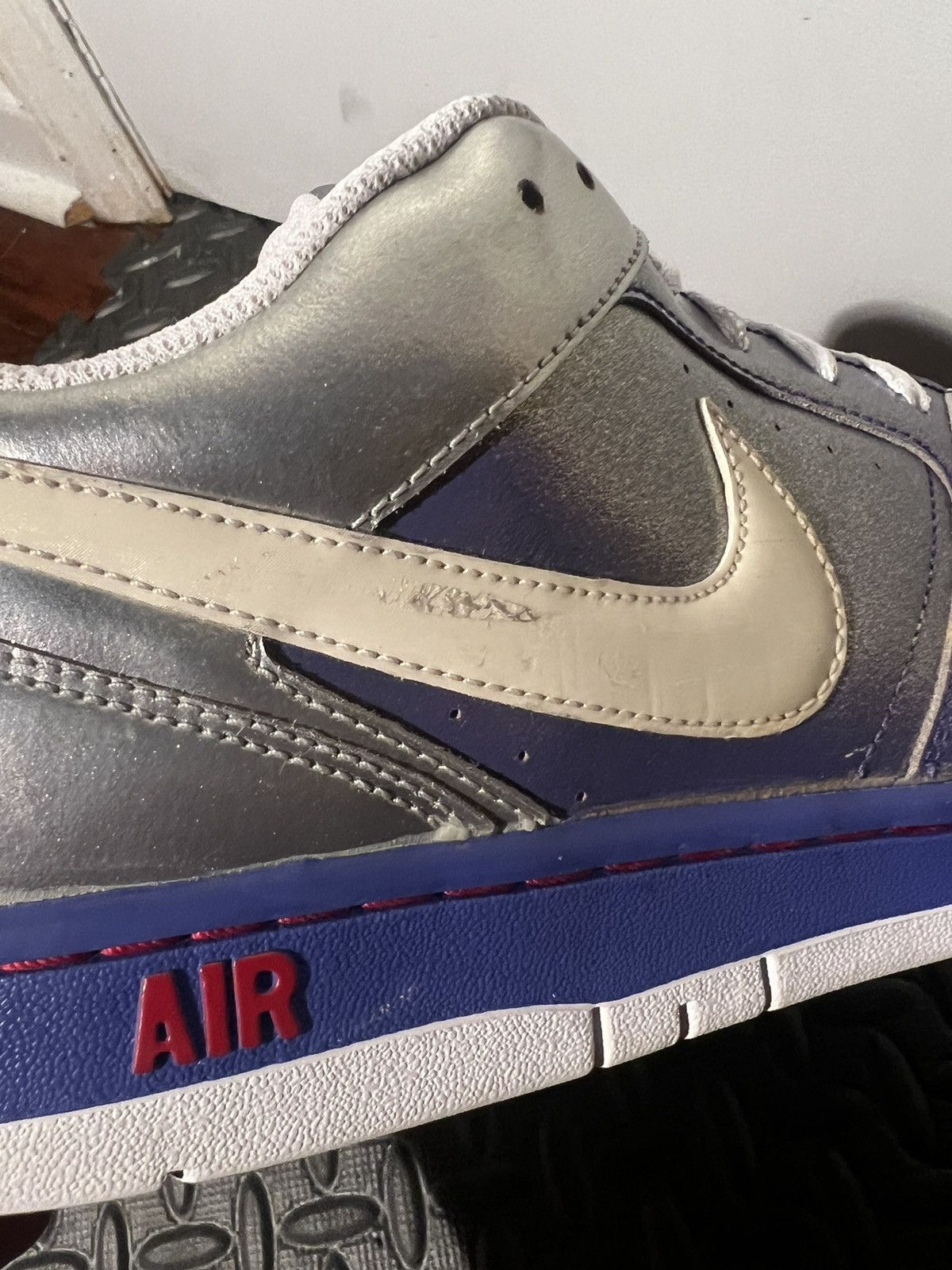 Nike RARE Nike Air Prestige 3 Iridescent size 10 Womens shoes Size US 10 / IT 40 - 5 Thumbnail
