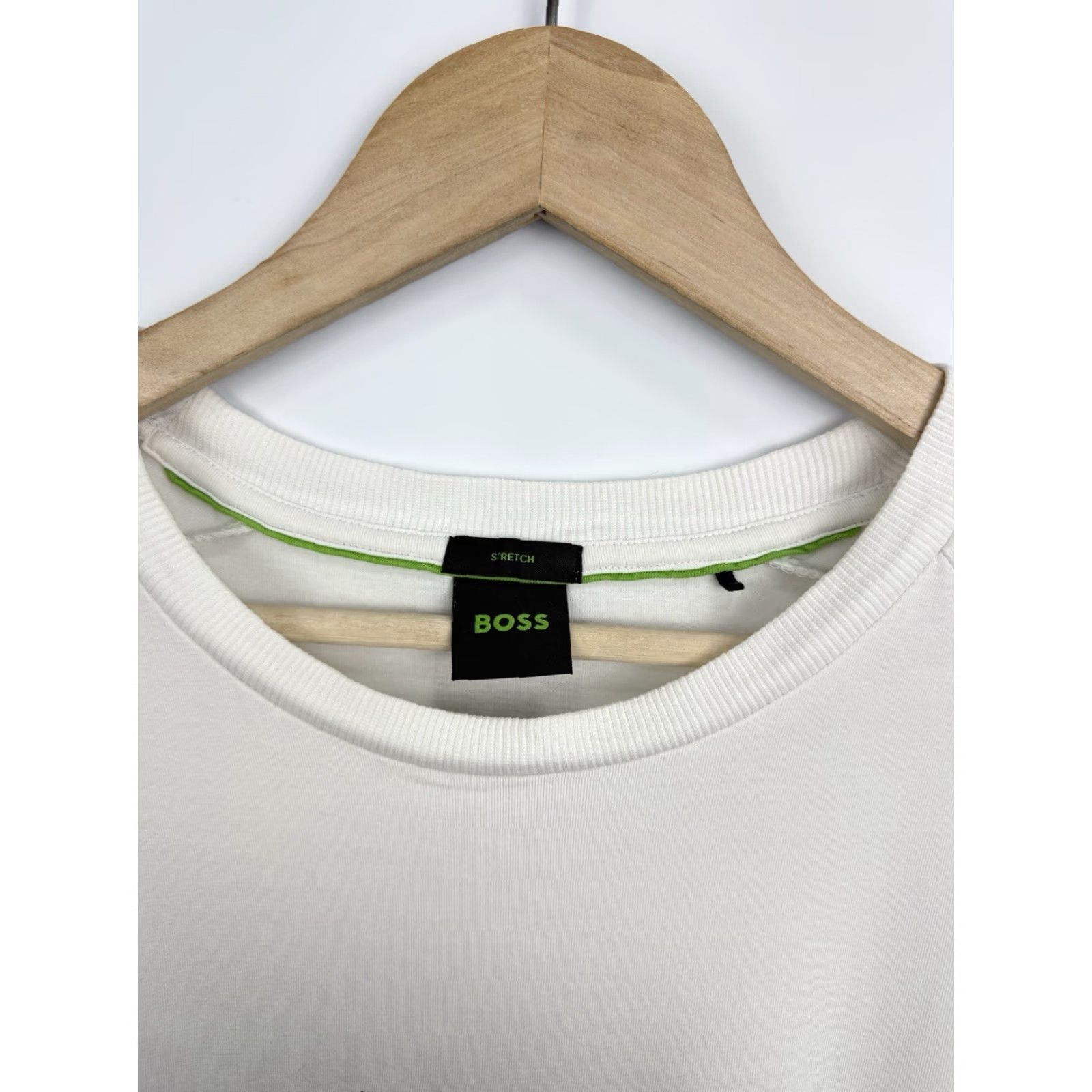 Hugo Boss HUGO BOSS T-Shirt Classic White Shirt Mens L Retro Rare Y2K 2000s Hype Luxury Vintage Size US L / EU 52-54 / 3 - 5 Thumbnail