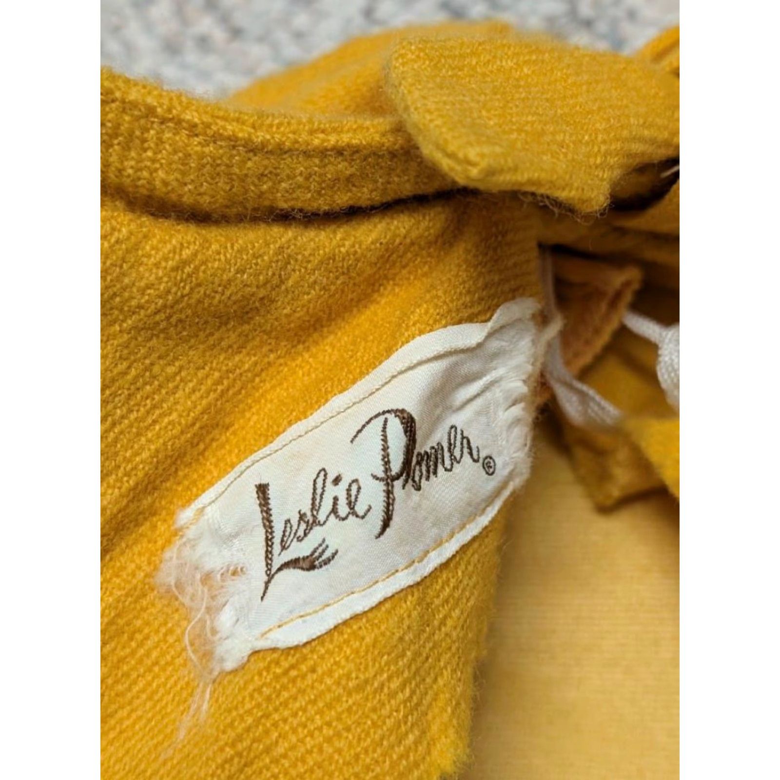 VINTAGE 1960s GO-GO wool dress L yellow MOD belted flight attendant stewardess Leslie Pomer
