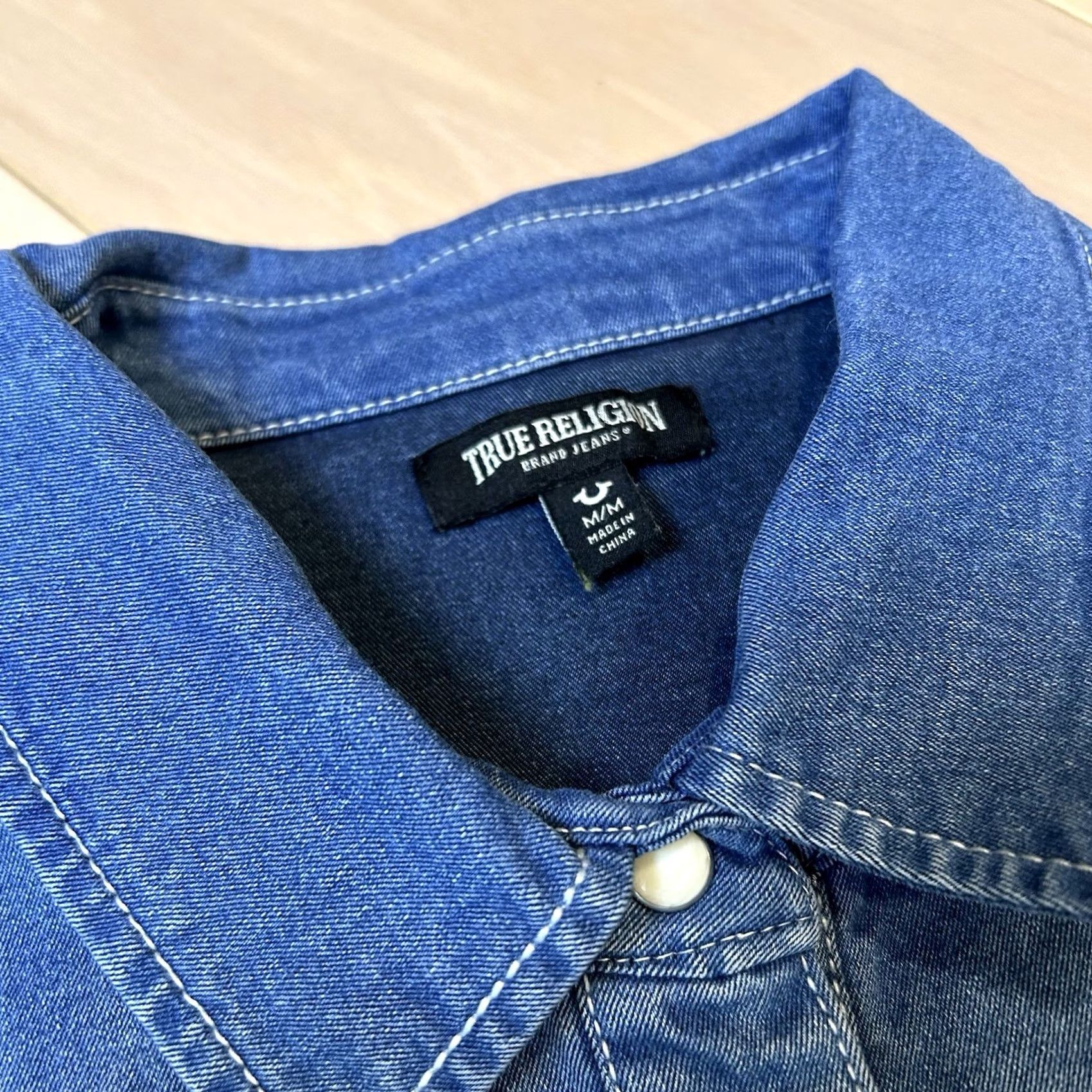 True Religion True Religion Western Pearl Snap Denim Blue Shirt Women’s M Size M / US 6-8 / IT 42-44 - 3 Thumbnail