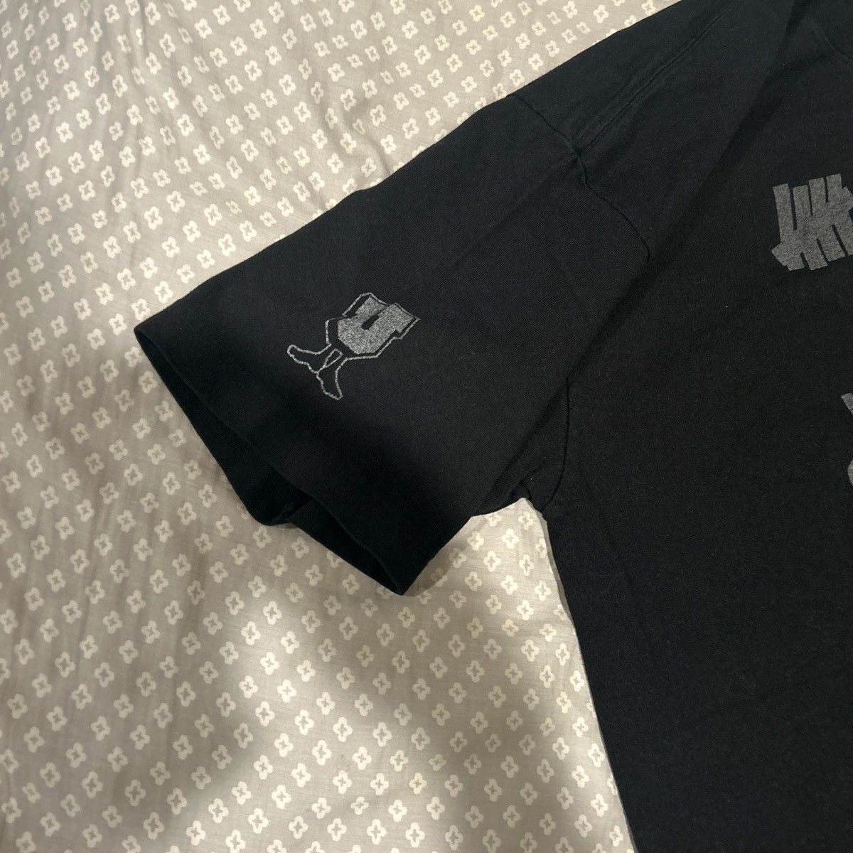 Undefeated Undefeated Valorant Champions 2023 Tee Size US L / EU 52-54 / 3 - 3 Thumbnail