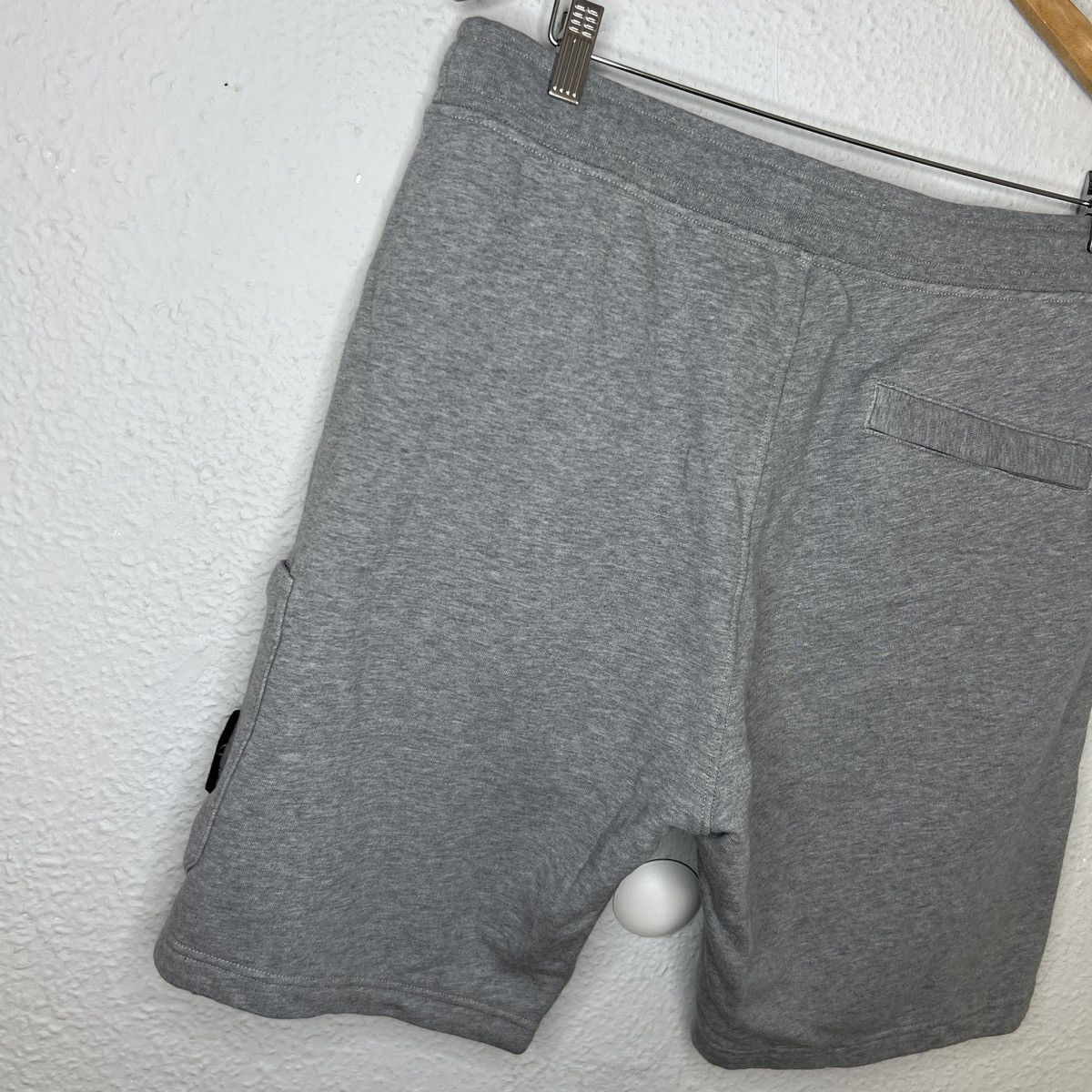 Stone Island Stone Island Bermuda Fleece Shorts Pants Trousers Grey Size US 34 / EU 50 - 8 Thumbnail