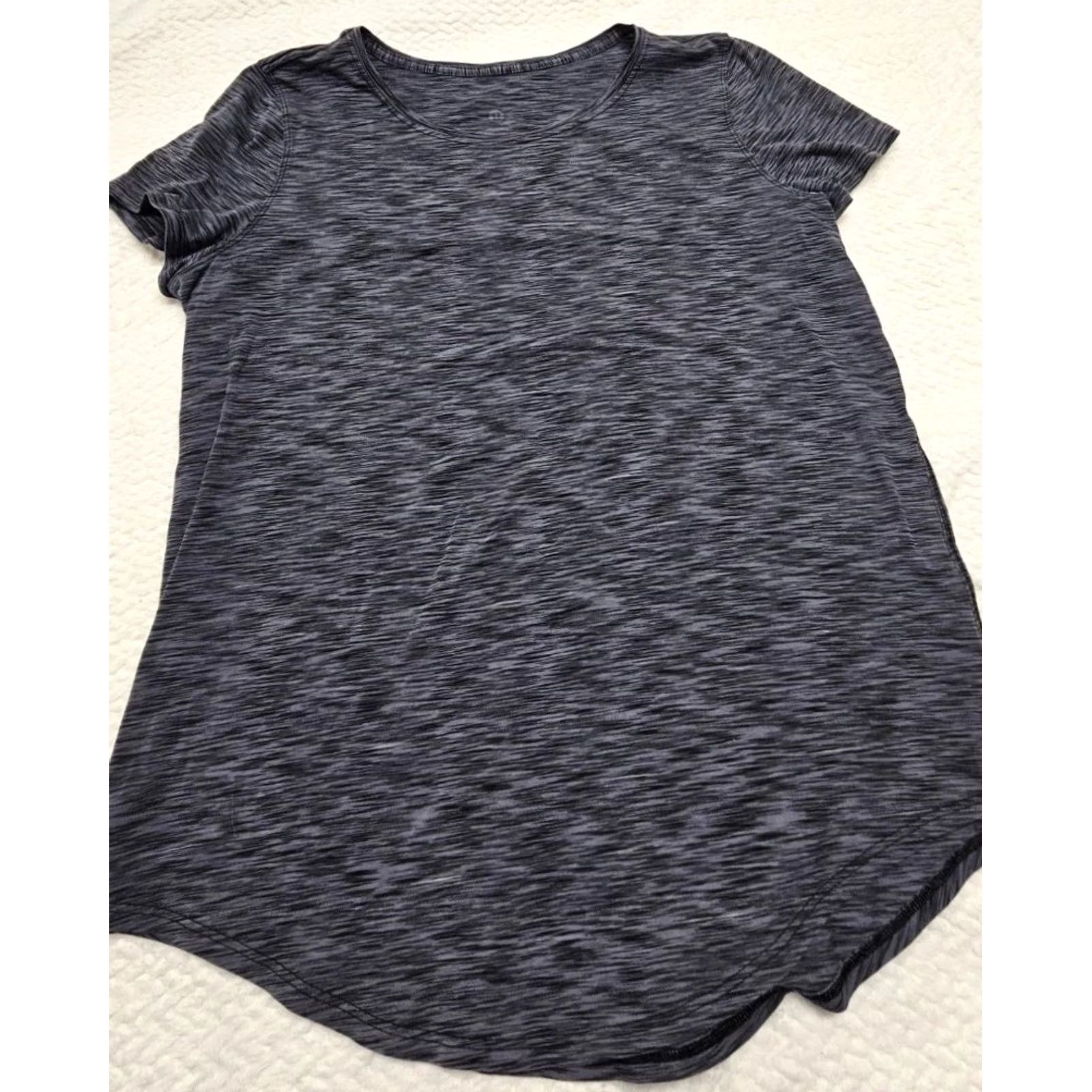 Lululemon Lululemon Scoop Neck Tee Women’s Active Shirt Size 8 Heather Dark Gray Crew Neck Basic Casual Women Activewear Yoga Running Gym Training Shirt Size M / US 6-8 / IT 42-44 - 2 Thumbnail