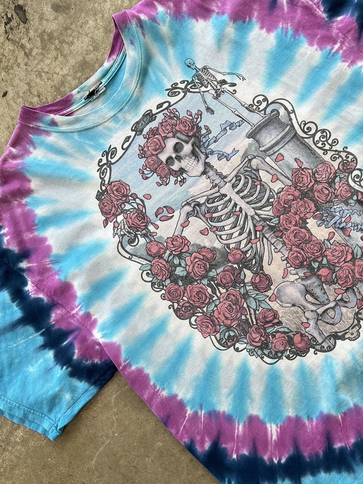 Band Tees Vintage 1995 Grateful Dead 30 Years Skeleton TieDye Tee XXL Size US XXL / EU 58 / 5 - 1 Thumbnail