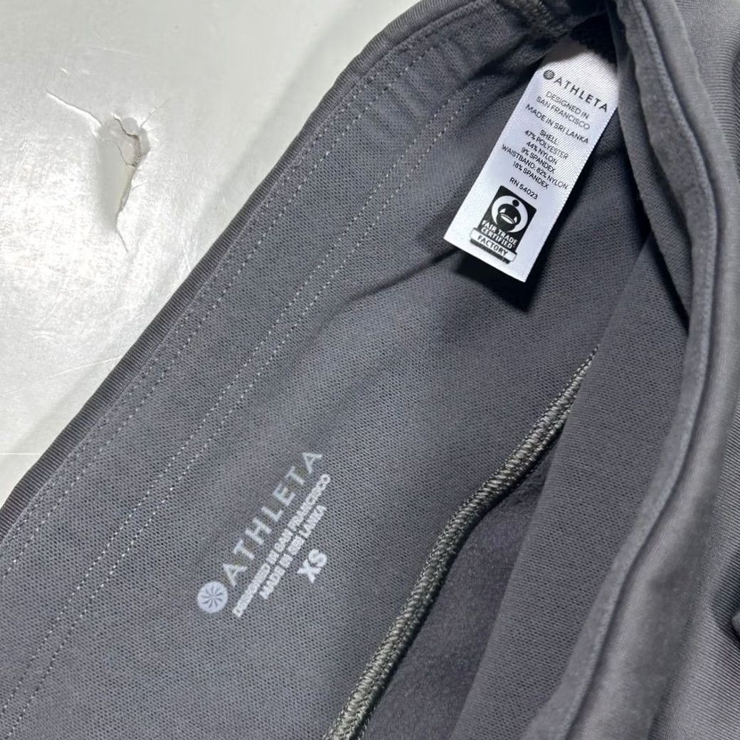 Athleta Athleta Polartech Thermal Athletic Leggings Pockets Womens XS Gray Size 26" / US 2 / IT 38 - 5 Thumbnail