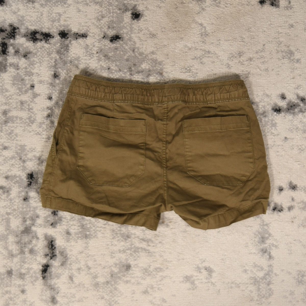 The North Face The North Face Women Casual Shorts Size 26" / US 2 / IT 38 - 2 Thumbnail