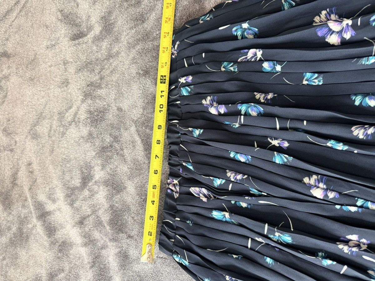 Banana Republic Banana Republic Floral Pleated Midi Skirt Sz S Black Blue Size 28" / US 6 / IT 42 - 4 Thumbnail