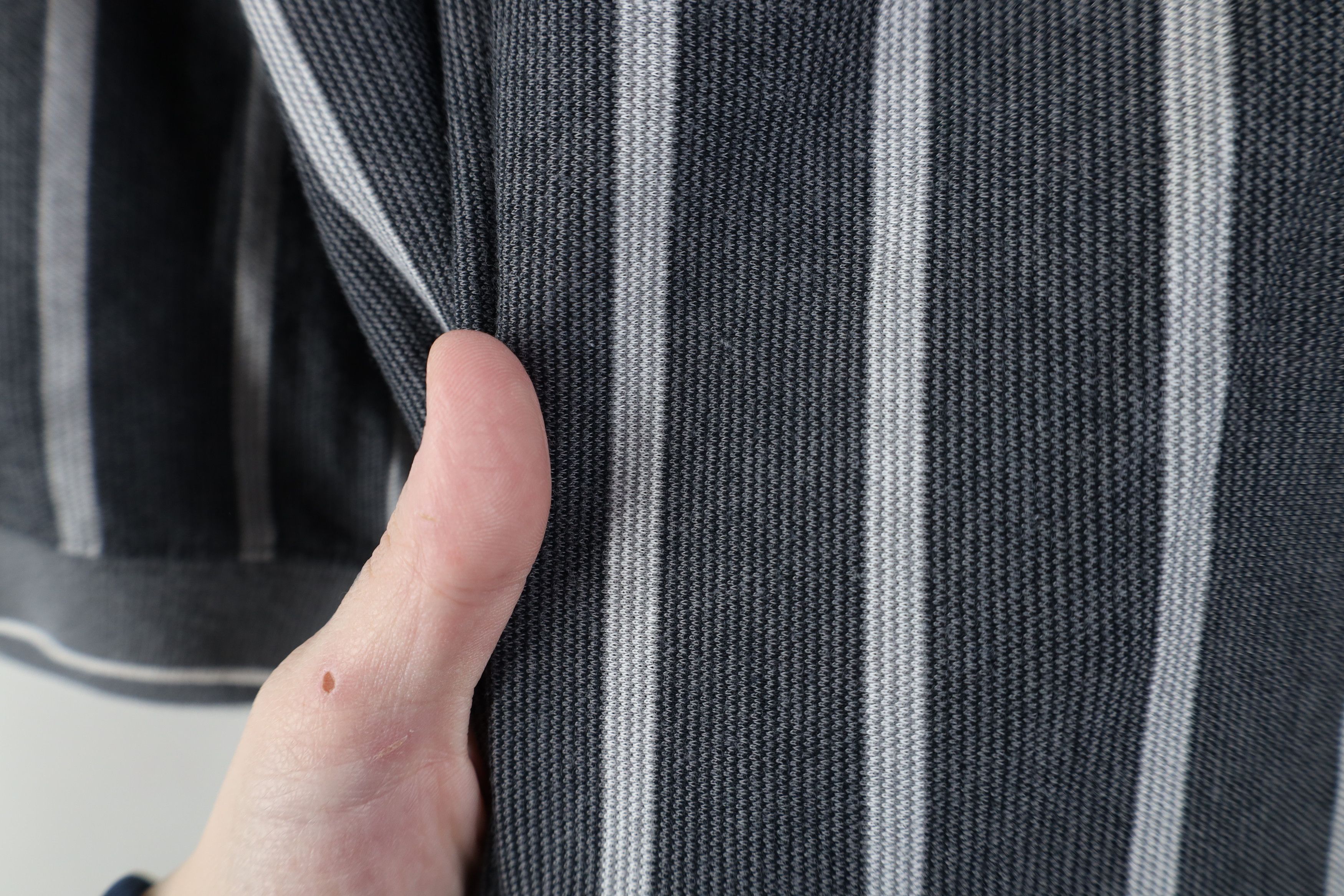 Vintage Vintage 90s Streetwear Striped Knit Golf Polo Shirt Gray Size US M / EU 48-50 / 2 - 7 Thumbnail