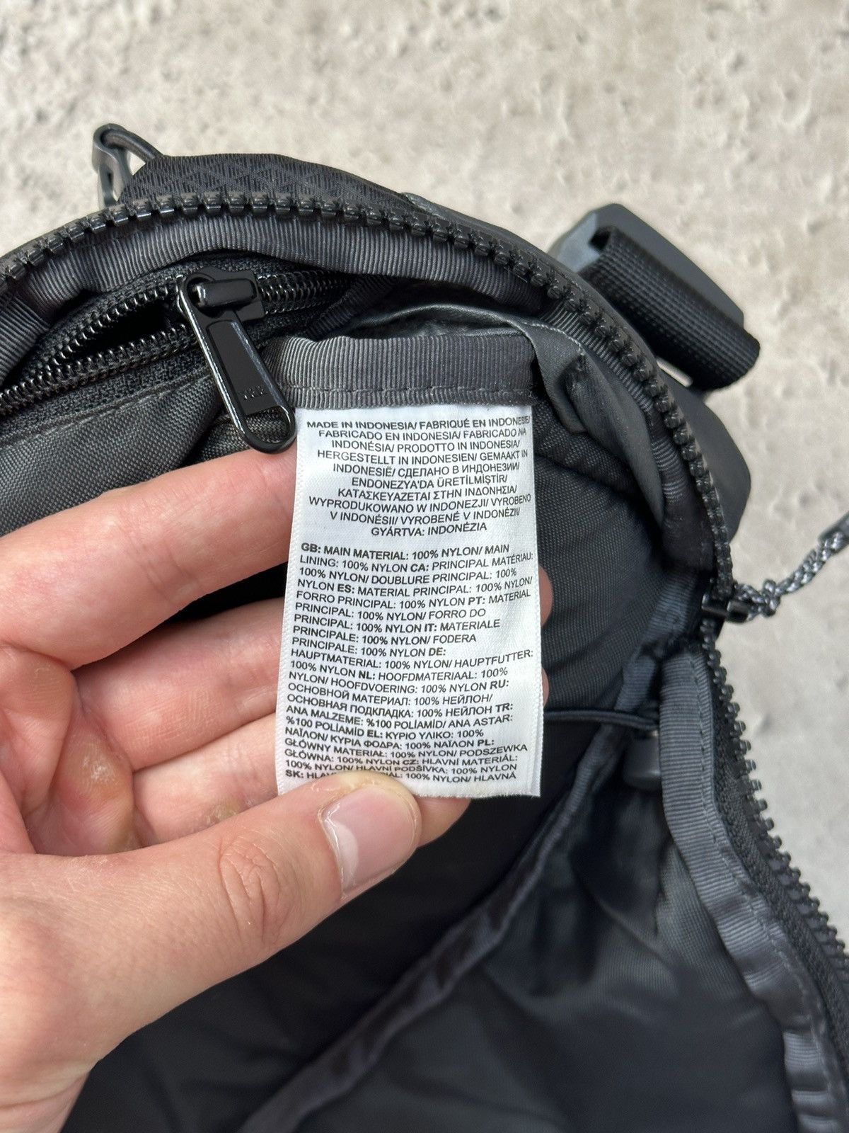 The North Face × Vintage The North Face Lumbnical Bag Black Sling Nylon Size ONE SIZE - 13 Thumbnail