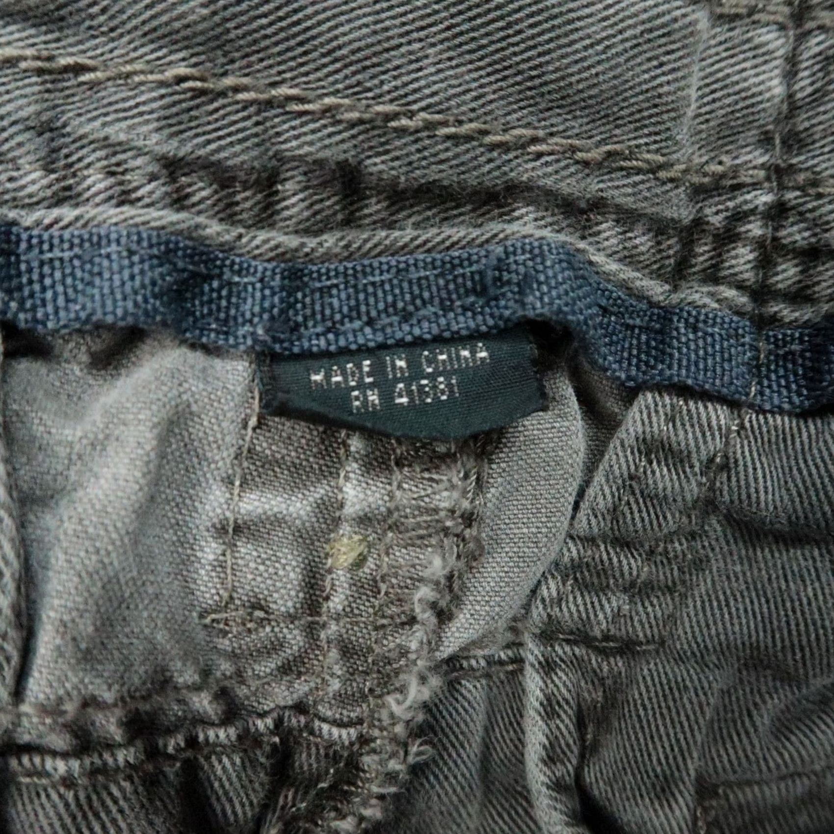 Polo Ralph Lauren Polo Ralph Lauren Shorts Mens 34 Gray Cargo Pocket Distressed VTG Size US S / EU 44-46 / 1 - 3 Thumbnail