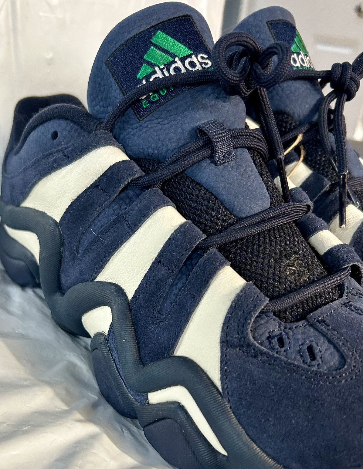 Adidas Adidas X Hoop York City - Crazy 8 Low - Legend Ink - Size US 11.5 / EU 44-45 - 2 Thumbnail