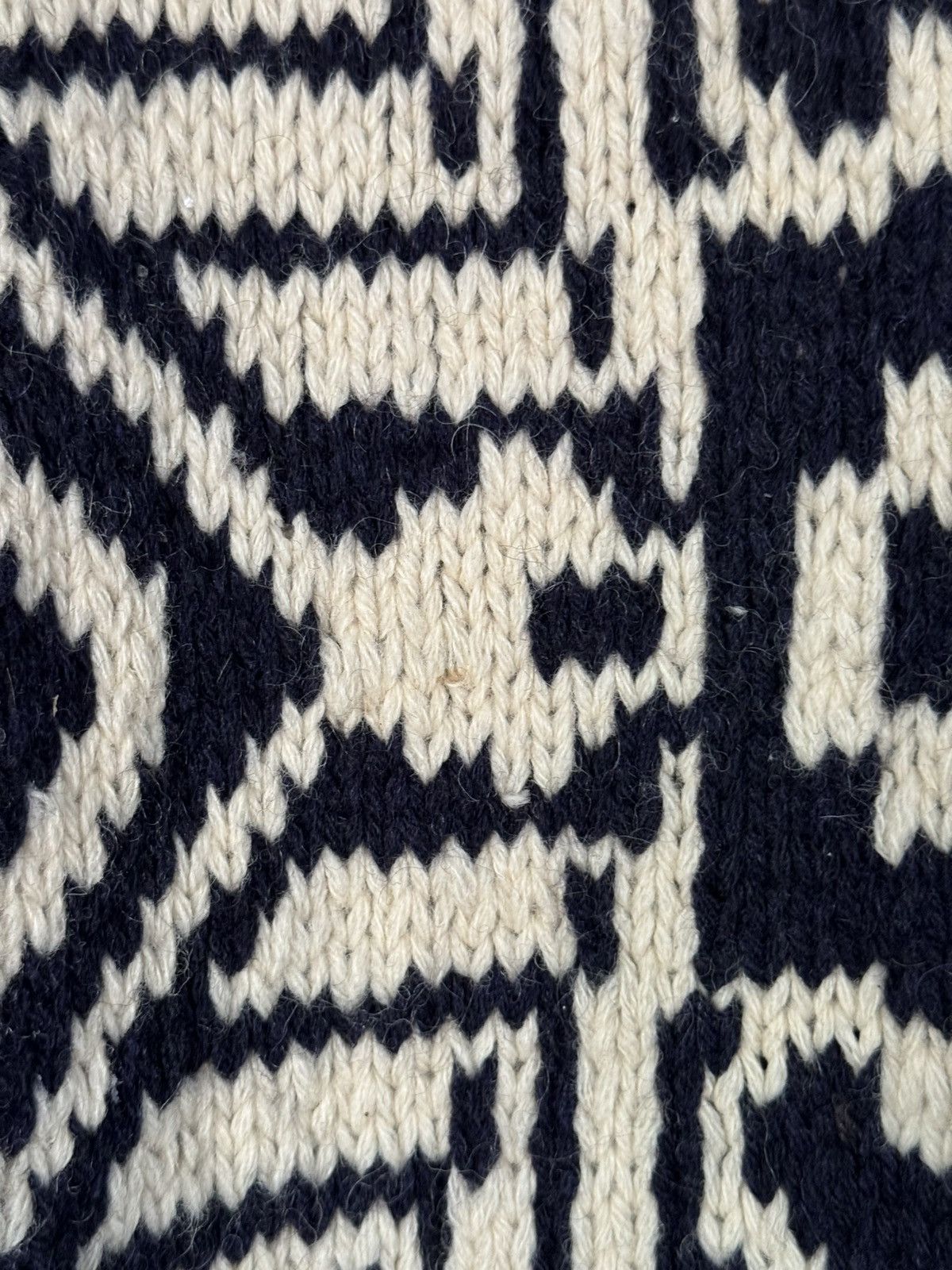 Ralph Lauren Vintage Ralph Lauren hand knit Nordic wool sweater 80s M Size US M / EU 48-50 / 2 - 5 Thumbnail