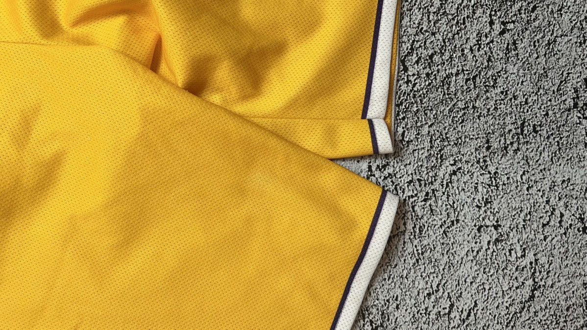 Champion × NBA × Vintage VTG 90’s Los Angeles Lakers NBA Kobe Bryant champion shorts Size US 38 / EU 54 - 6 Thumbnail