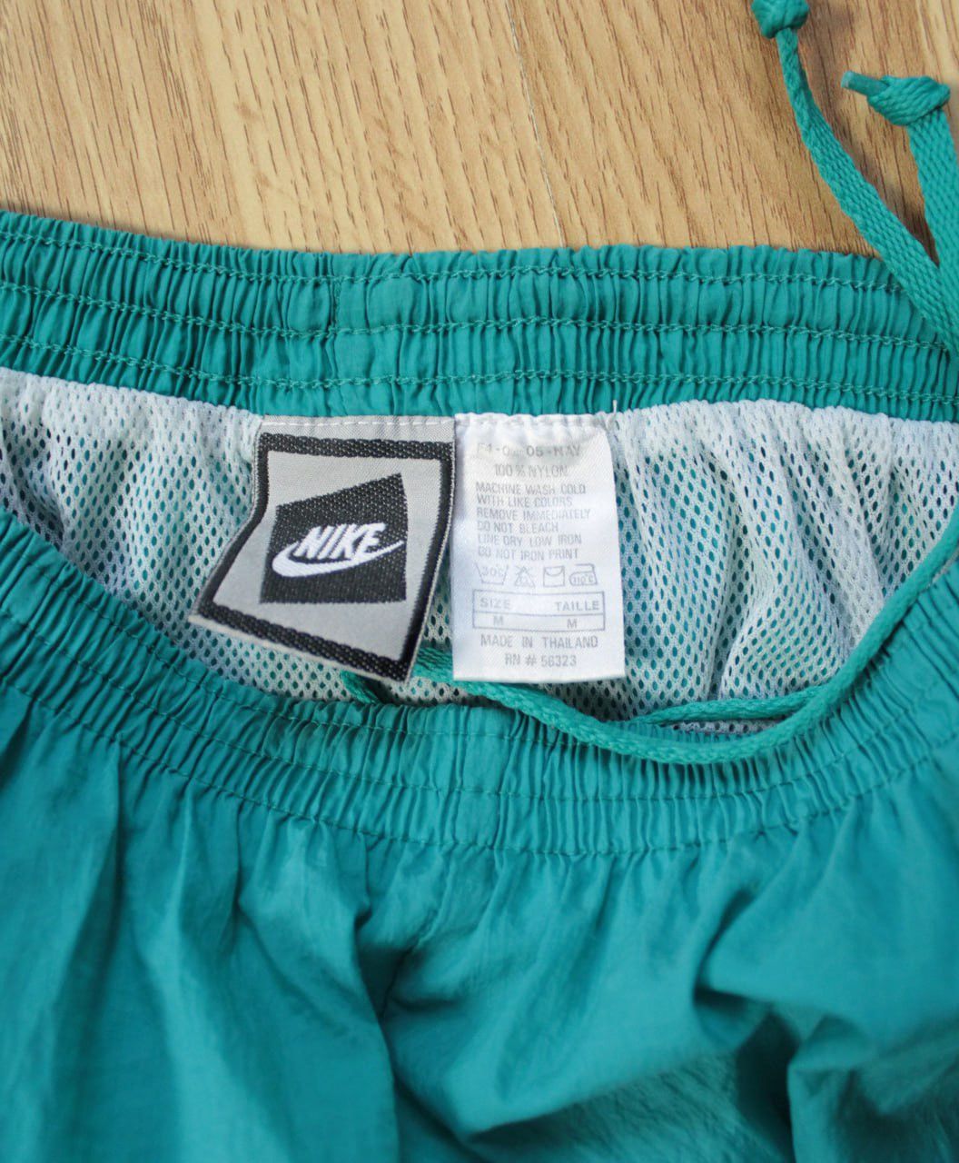 Nike × Vintage 🔥 80s Nike Nylon Vintage Shorts Swimwear Big Logo Y2K Drill Size US 32 / EU 48 - 4 Thumbnail
