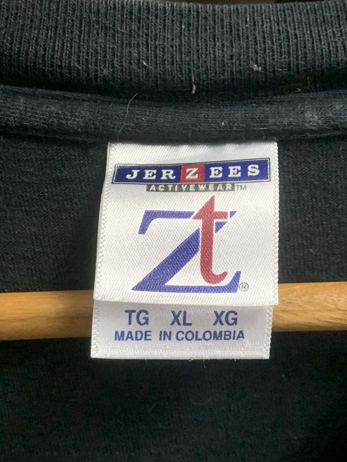 Jerzees × Vintage Vintage Shoot suit t-shirt Size US XL / EU 56 / 4 - 10 Thumbnail