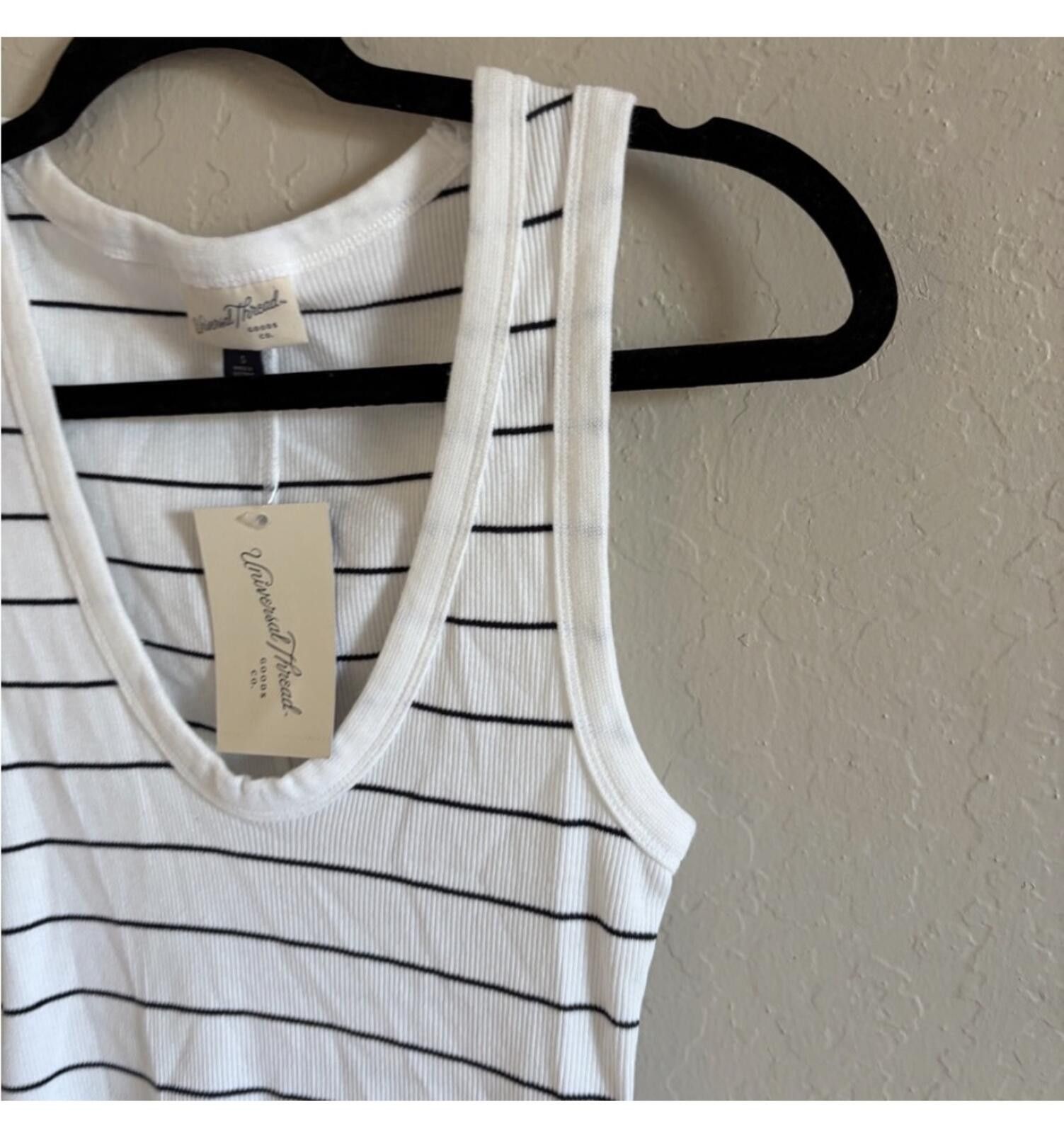 Other Universal Thread White and Black Striped Tank Top Size S / US 4 / IT 40 - 3 Thumbnail