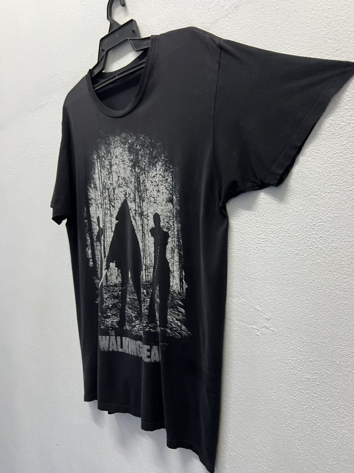 Vintage VINTAGE THE WALKING DEAD SHIRT Size US L / EU 52-54 / 3 - 4 Thumbnail