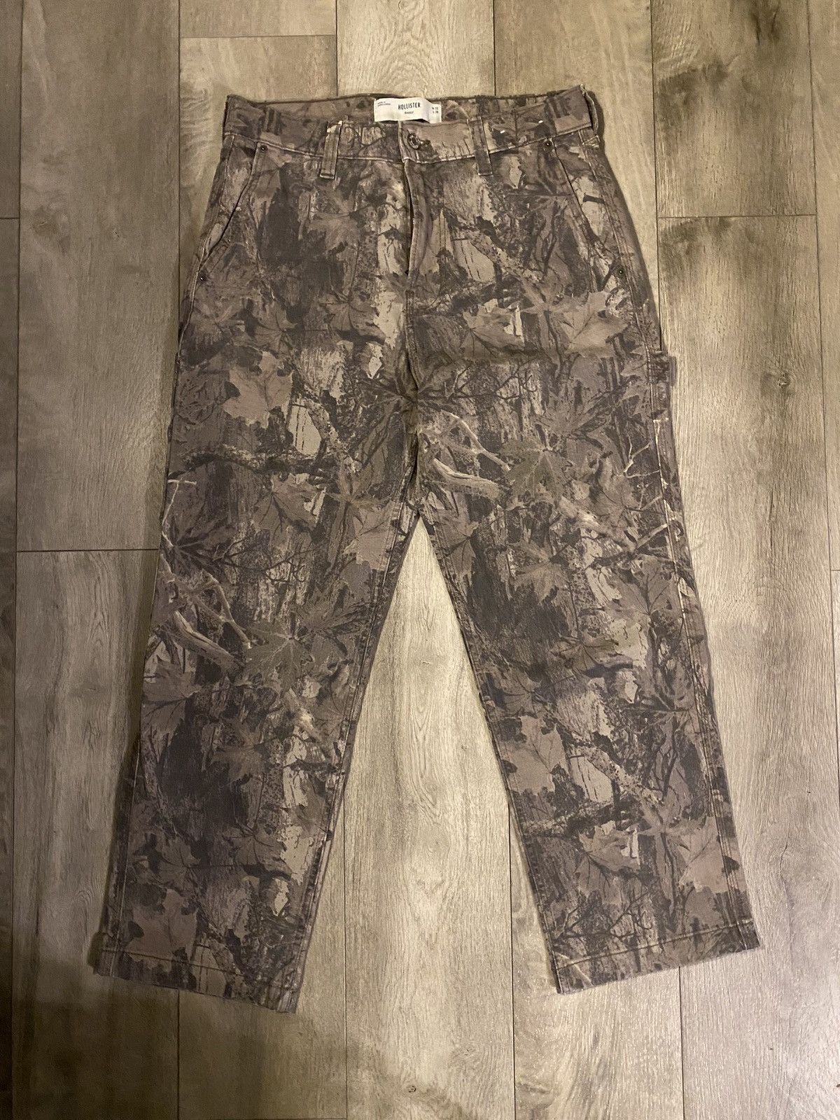 Hollister BAGGY CAMO CARPENTER PANTS Size US 32 / EU 48 - 1 Thumbnail