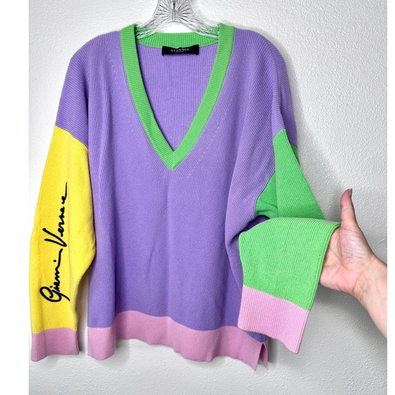Versace Versace Colorblock Cashmere V-Neck Sweater Women’s S IT38 Size S / US 4 / IT 40 - 2 Thumbnail