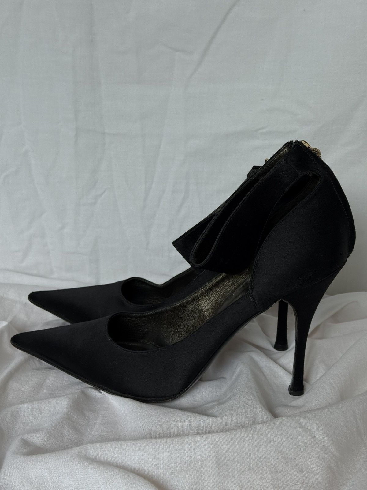 Gucci Gucci Black Satin Crystal Bamboo Heels Pumps Spike Toe Size US 7 / IT 37 - 6 Thumbnail
