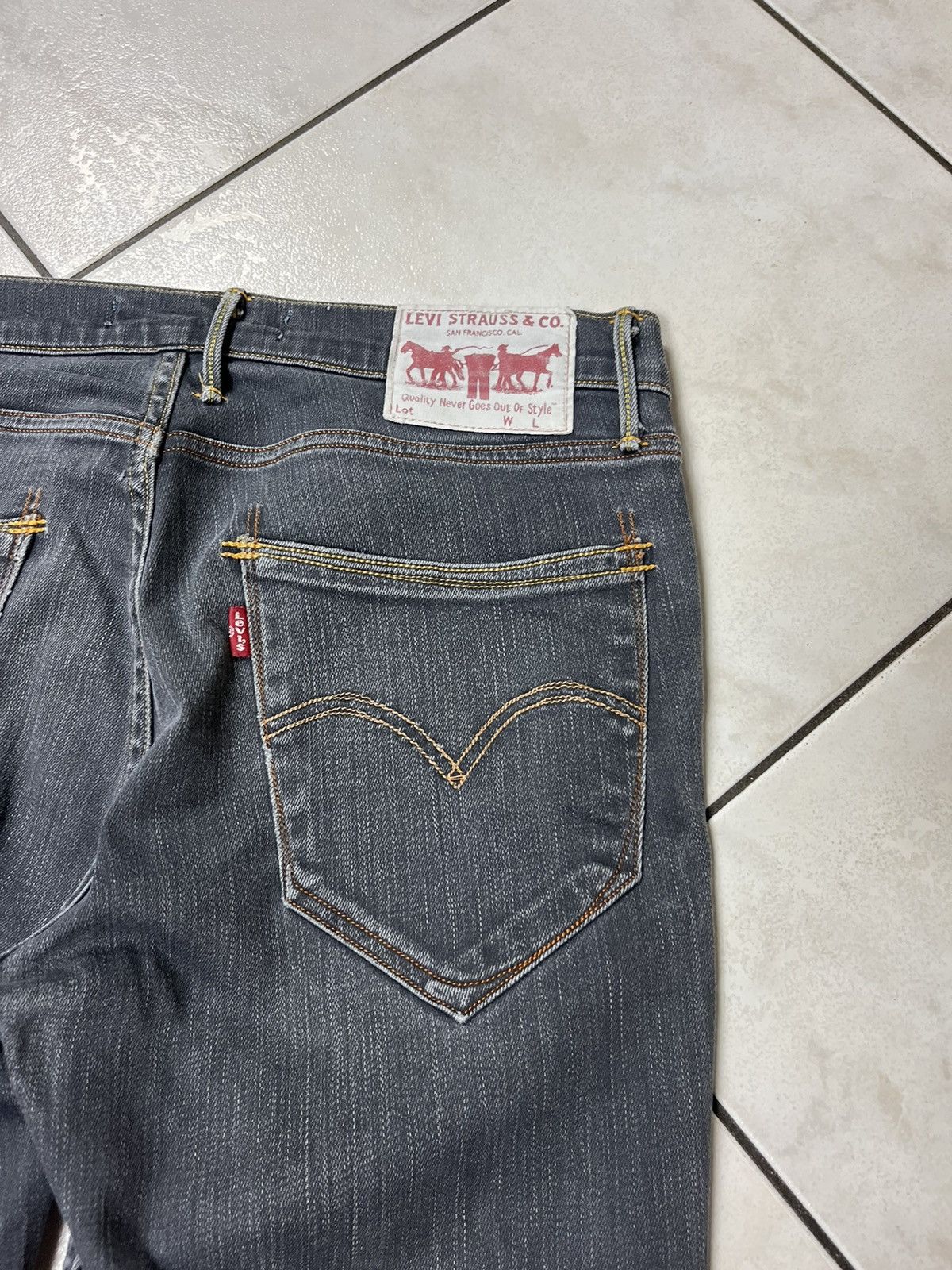 Levi's × Vintage Vintage Levi’s 519 slim denim y2k washed skinny jeans Size US 32 / EU 48 - 15 Thumbnail