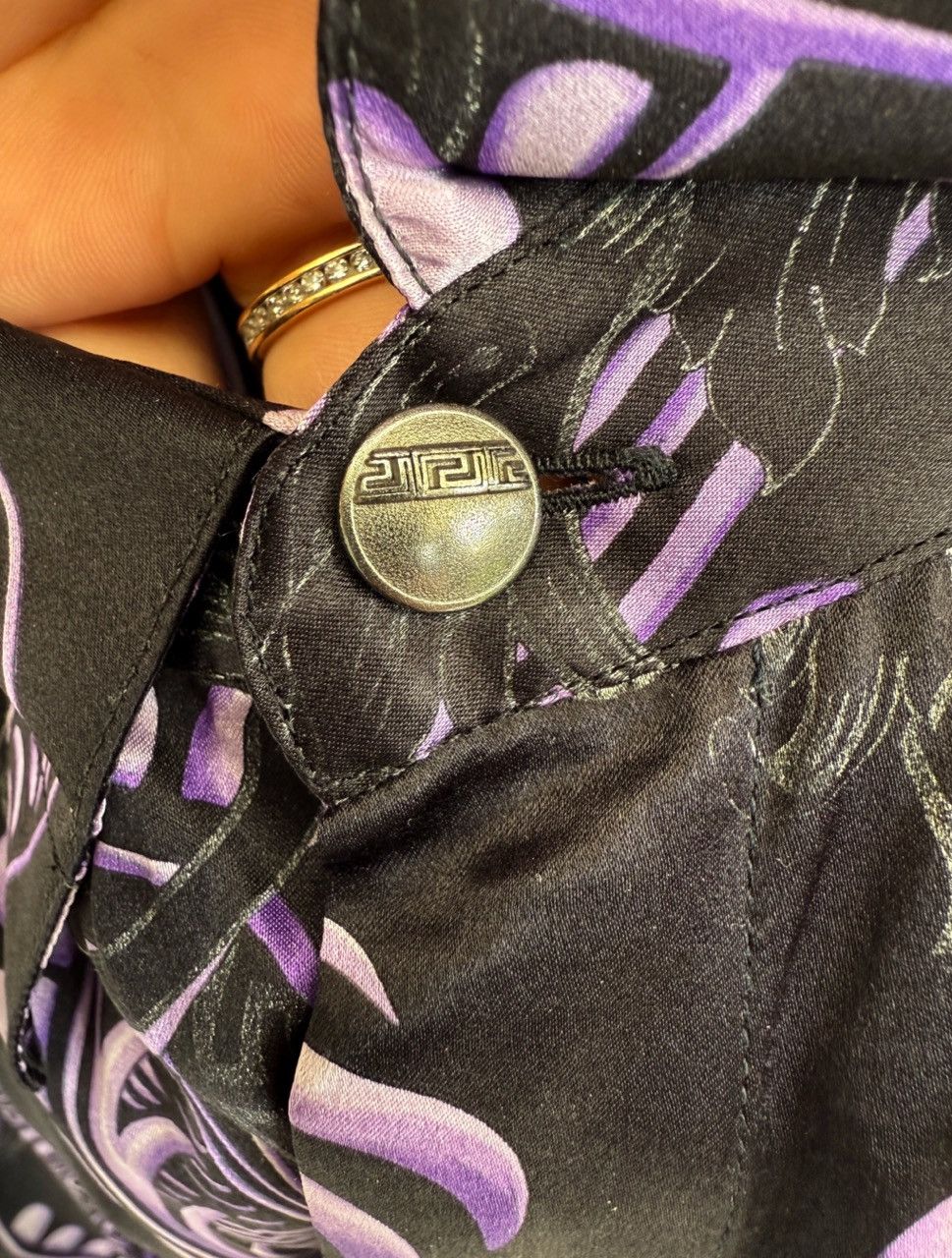 Versace Rare Versace Classic V2 Vintage Silk Shirt Size 42L - 3 Thumbnail