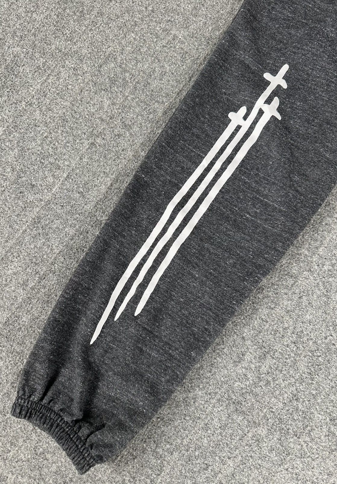 Chrome Hearts Chrome Hearts - Triple Sword / Script Logo - Heather Gray Size US 27 - 6 Thumbnail