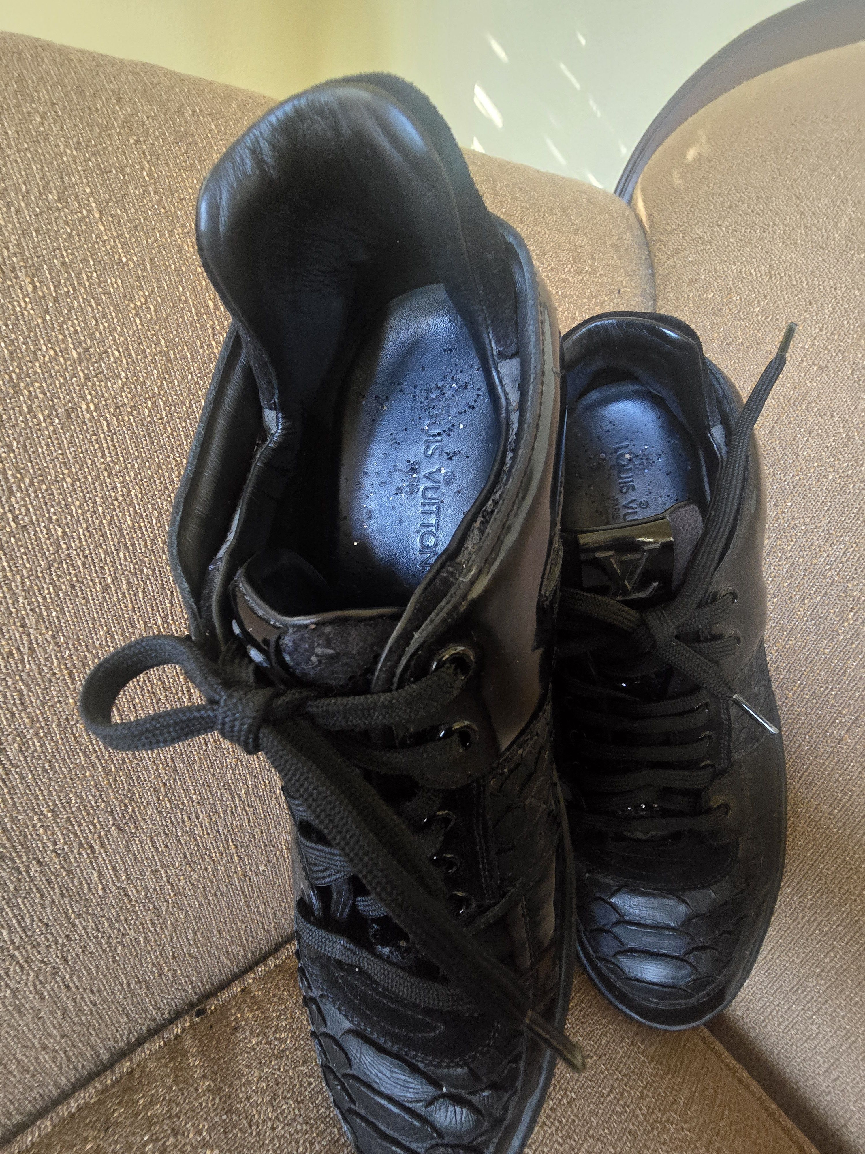 Louis Vuitton Louis Vuitton Black Python/Leather Sneakers Sz LV/8/US9 Size US 9 / EU 42 - 10 Thumbnail