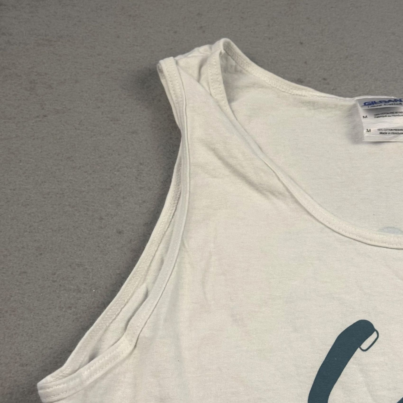 Gildan VINTAGE? NO -> None. Title: YOLO Bicycle Tank Top Mens Medium White Gildan Size US M / EU 48-50 / 2 - 3 Thumbnail