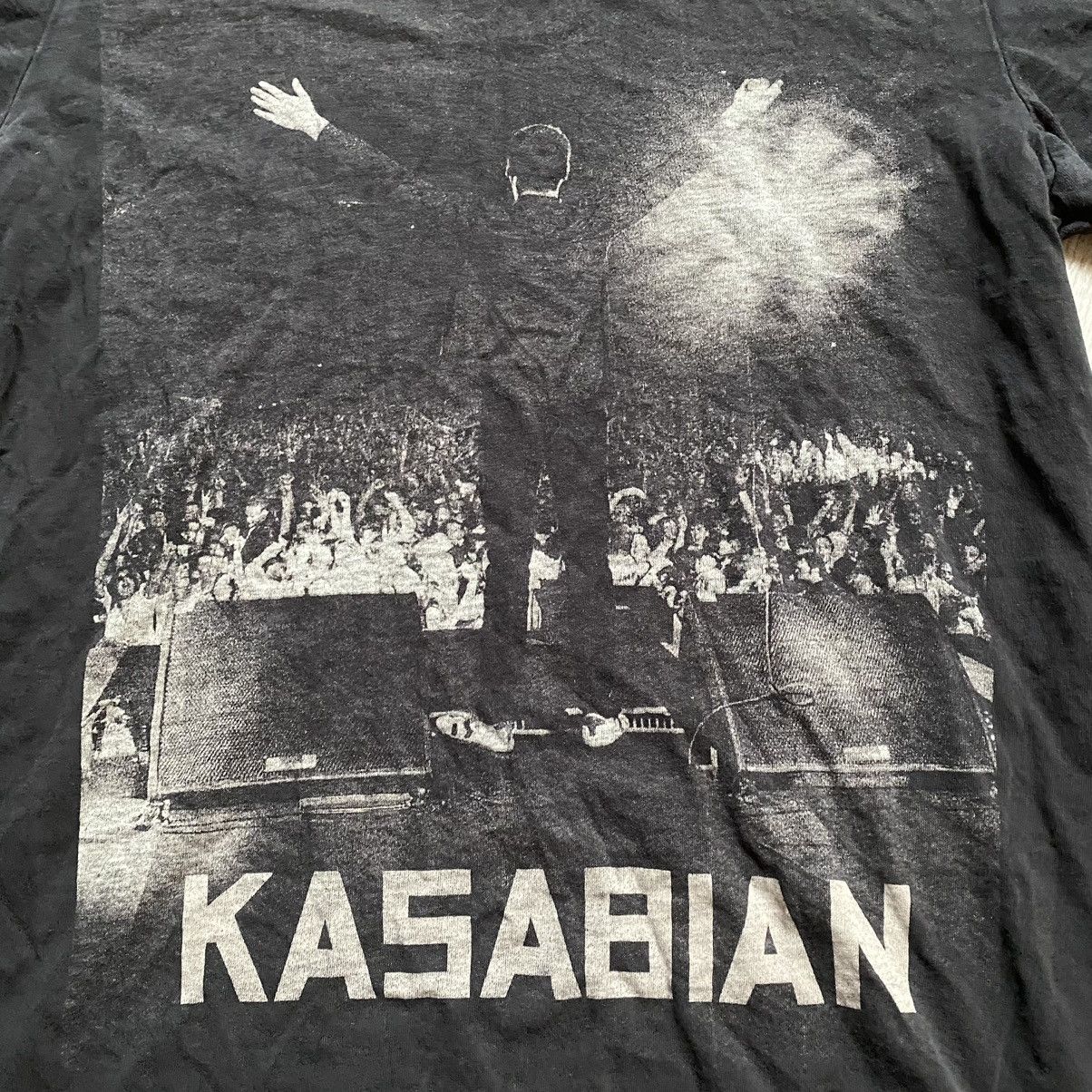 Band Tees KASABIAN BAND 2012 T SHIRT Size US S / EU 44-46 / 1 - 2 Thumbnail