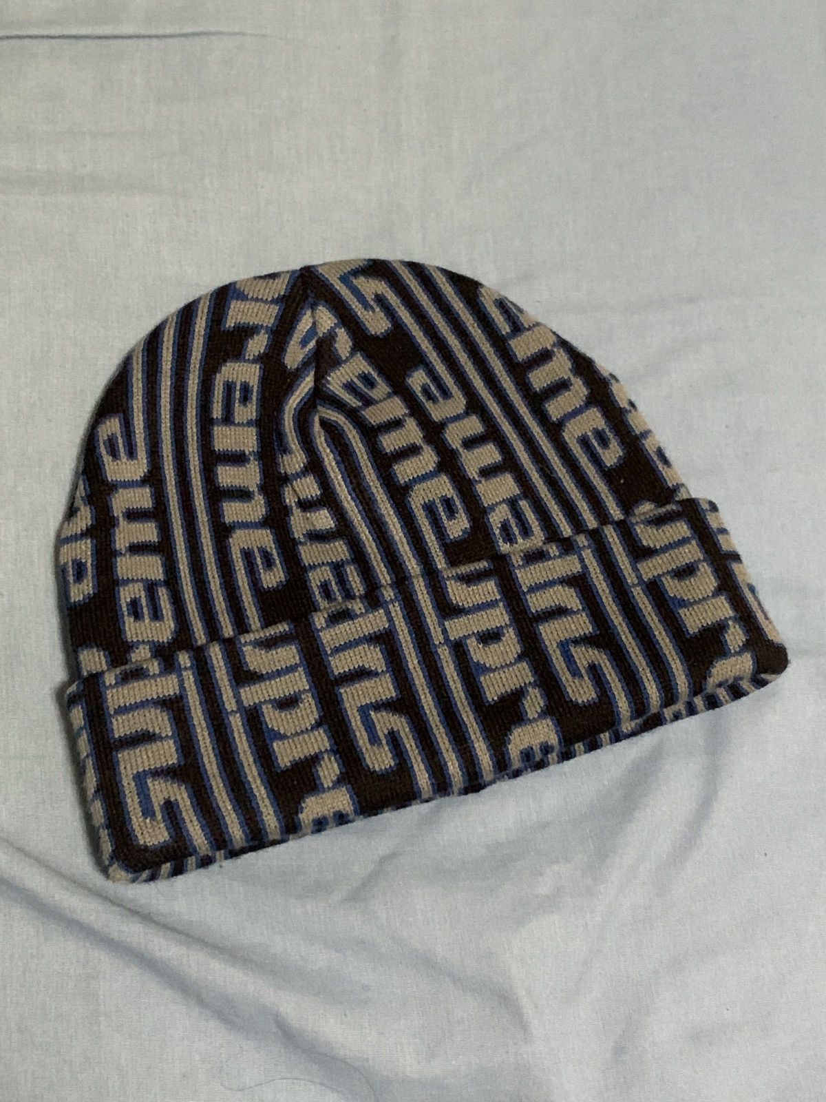 Supreme Supreme Vertical Logo Beanie Hat Size ONE SIZE - 1 Thumbnail
