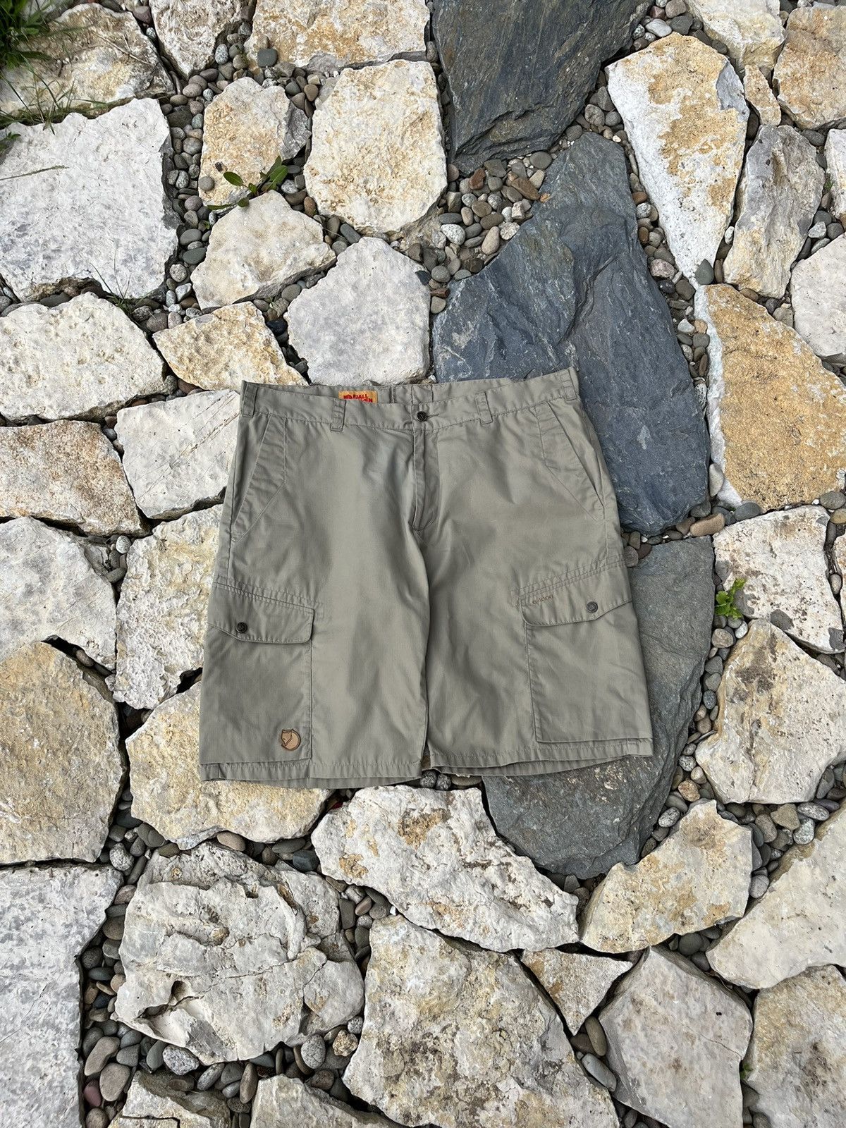 Vintage Fjallraven ruaha shorts G-1000 cargo y2k pants