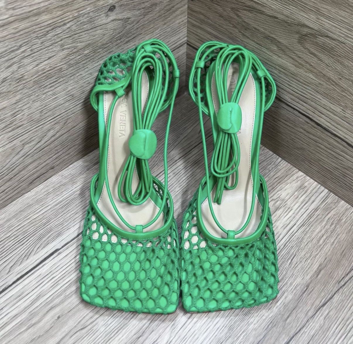 Bottega Veneta Bottega Veneta BV Green Grid Heeled Sandals J41 Size US 6 / IT 36 - 2 Thumbnail
