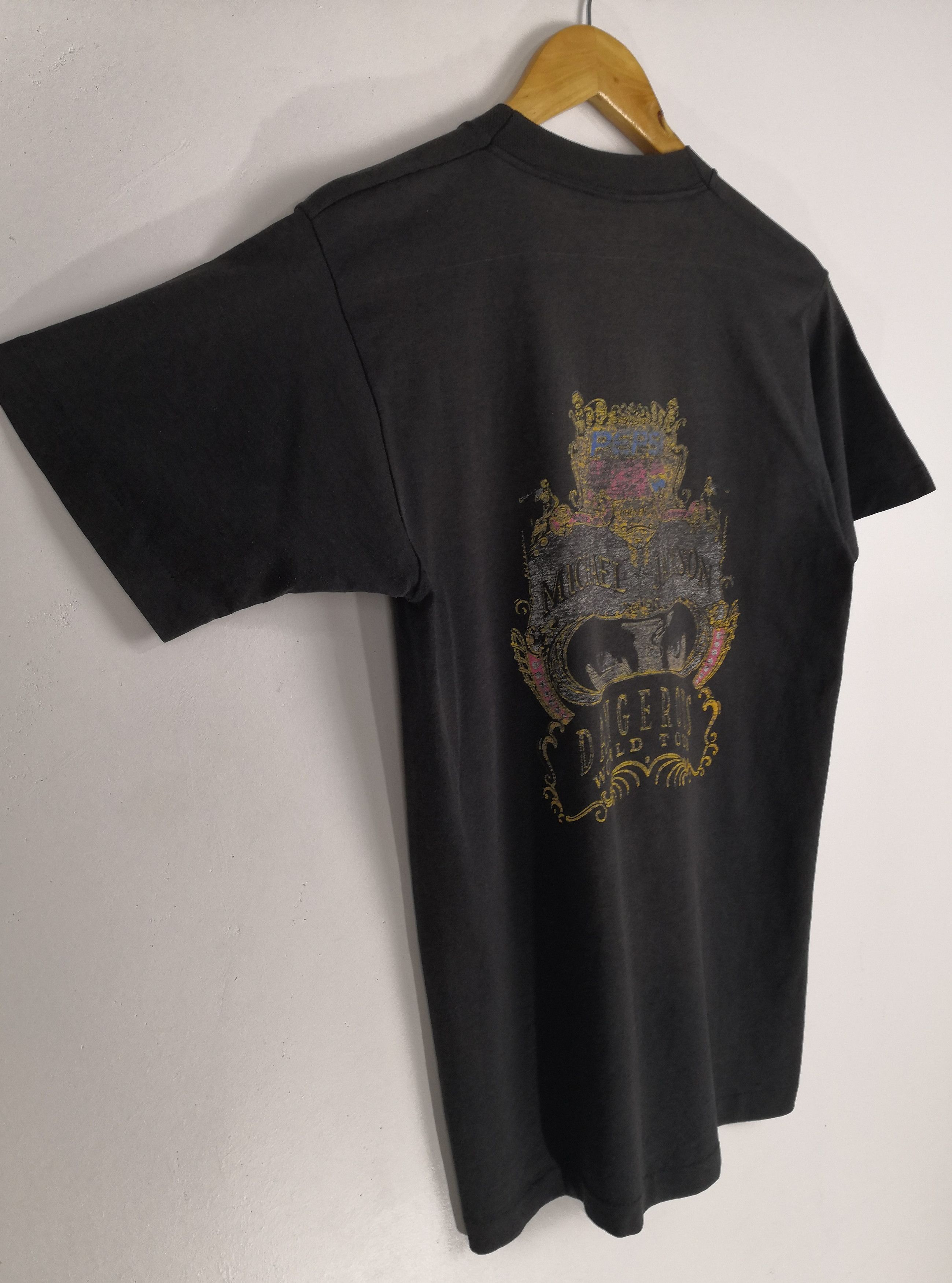 Band Tees Vintage Michael Jackson T-Shirt Dangerous World Tour Pepsi Size US S / EU 44-46 / 1 - 3 Thumbnail