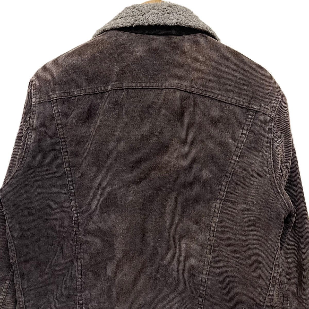 Levi's Vintage Levis Trucker Corduroy Jacket sherpa shearling Size US M / EU 48-50 / 2 - 6 Thumbnail