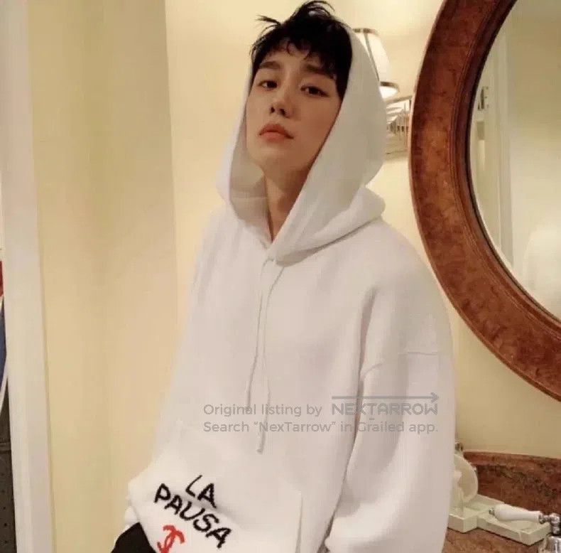 Chanel Chanel Cruise Series Beige Logo Embroidered Hooded Knitwea Size XS / US 0-2 / IT 36-38 - 8 Thumbnail