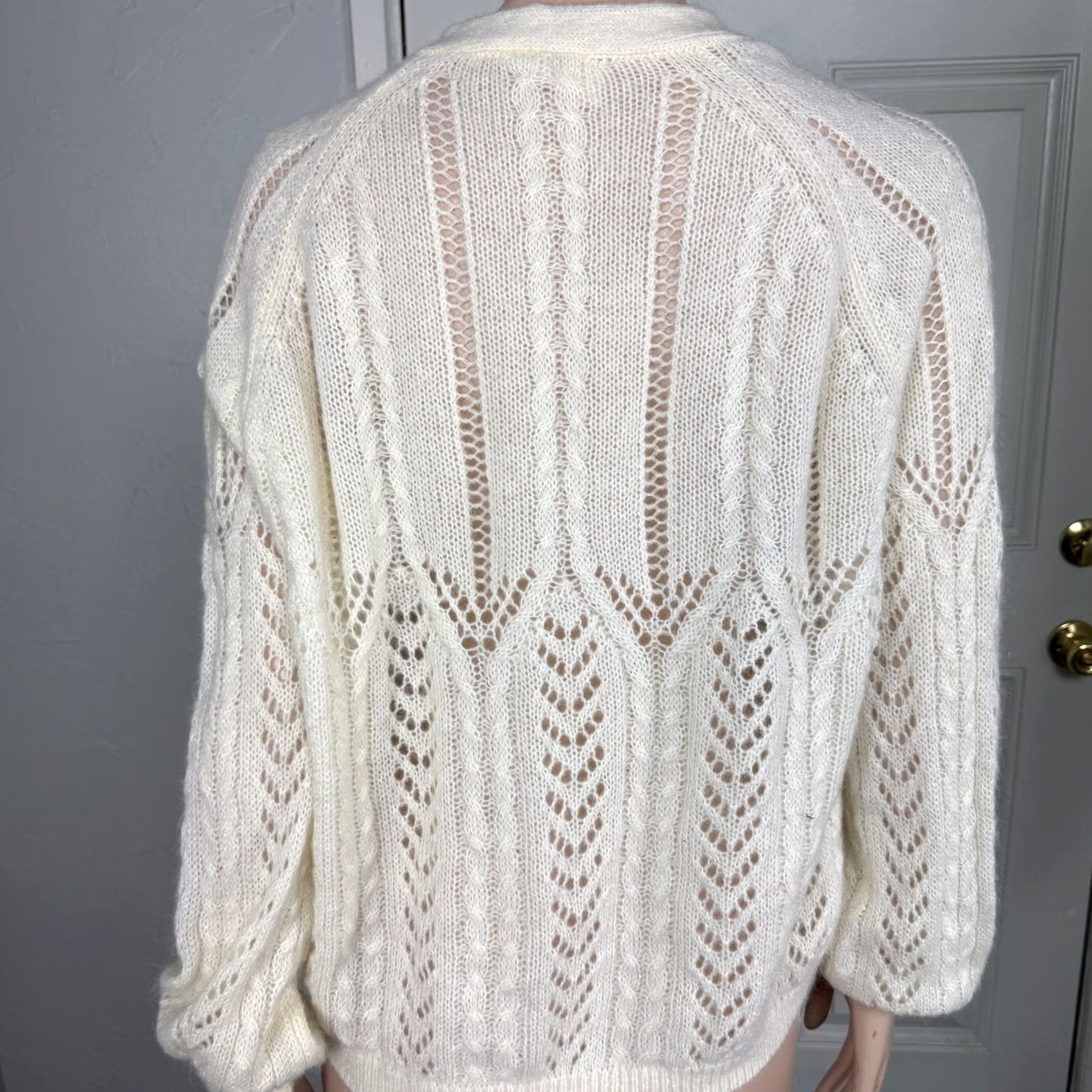 Vintage LA MAILLE SEZANE Women's Sweater Mohair Wool V-Neck Cardigan Knit Open-V Neck Winter Fall M Size M / US 6-8 / IT 42-44 - 3 Thumbnail