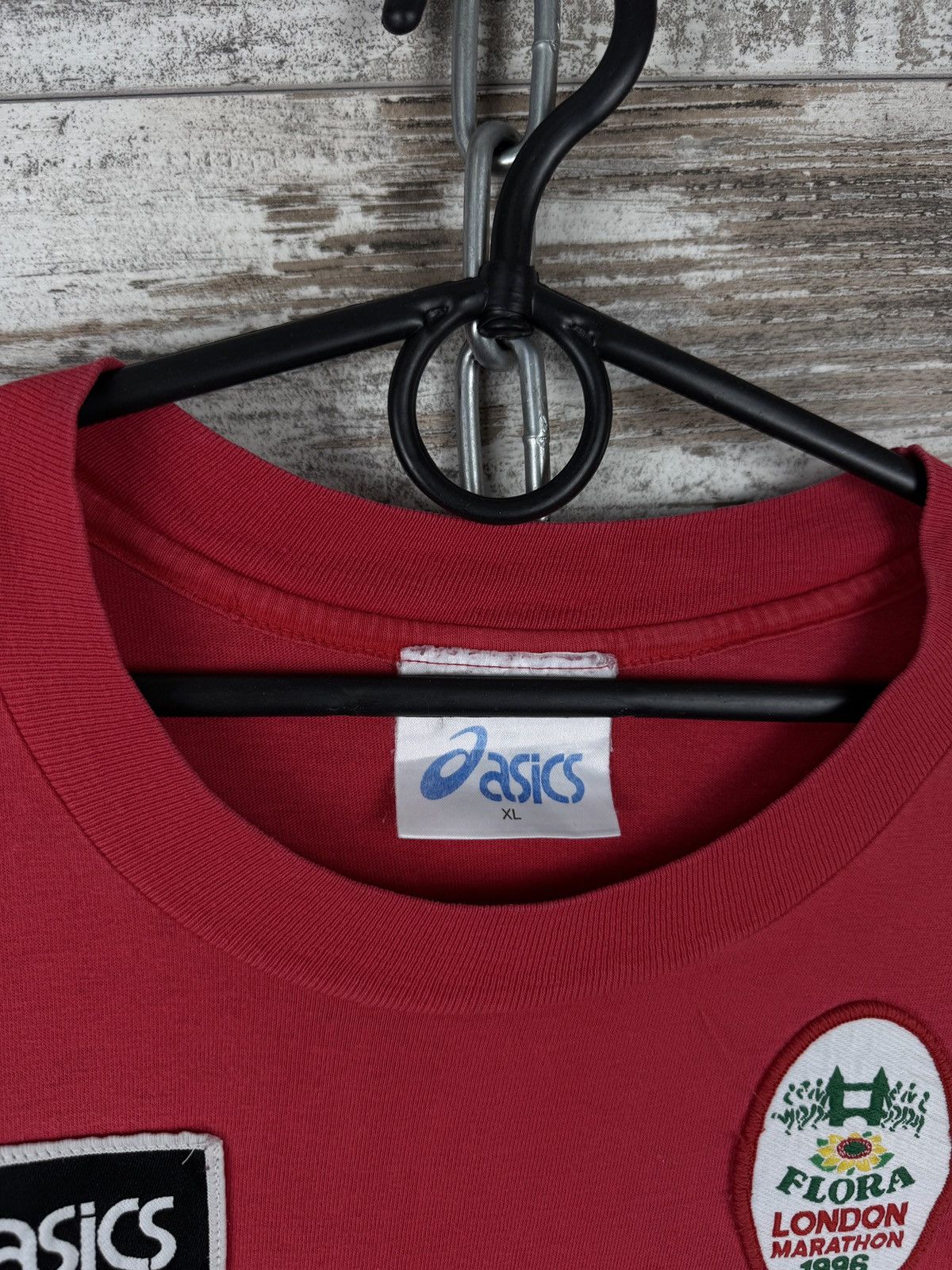 Asics Mens Vintage ASICS Flora London marathon harrow T-shirt tee Size US XL / EU 56 / 4 - 7 Thumbnail