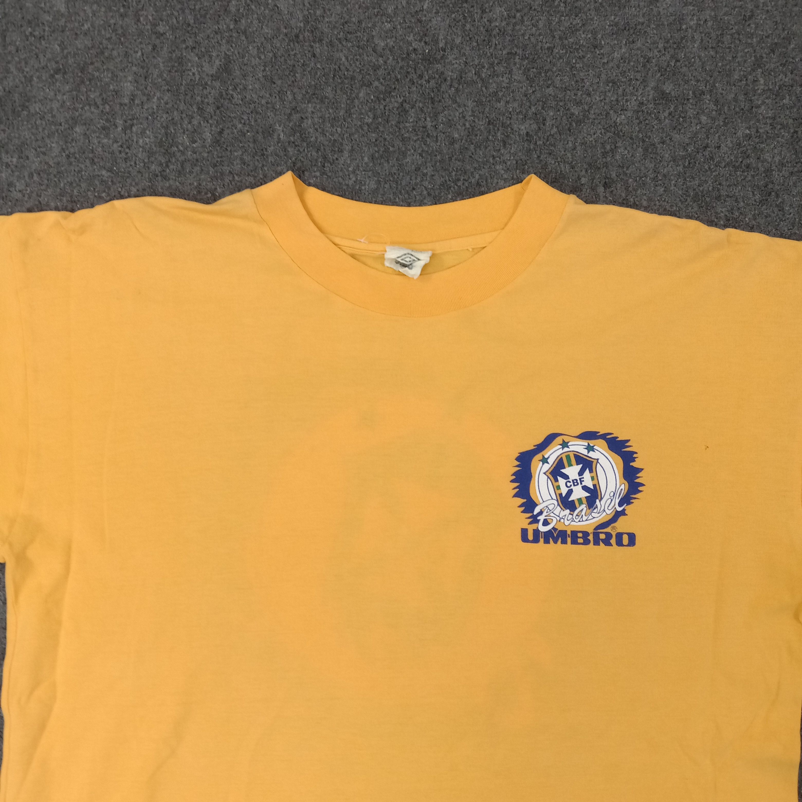 Umbro Umbro Brazil Soccer Sport Logo Tshirt C249N58 Size US M / EU 48-50 / 2 - 4 Thumbnail
