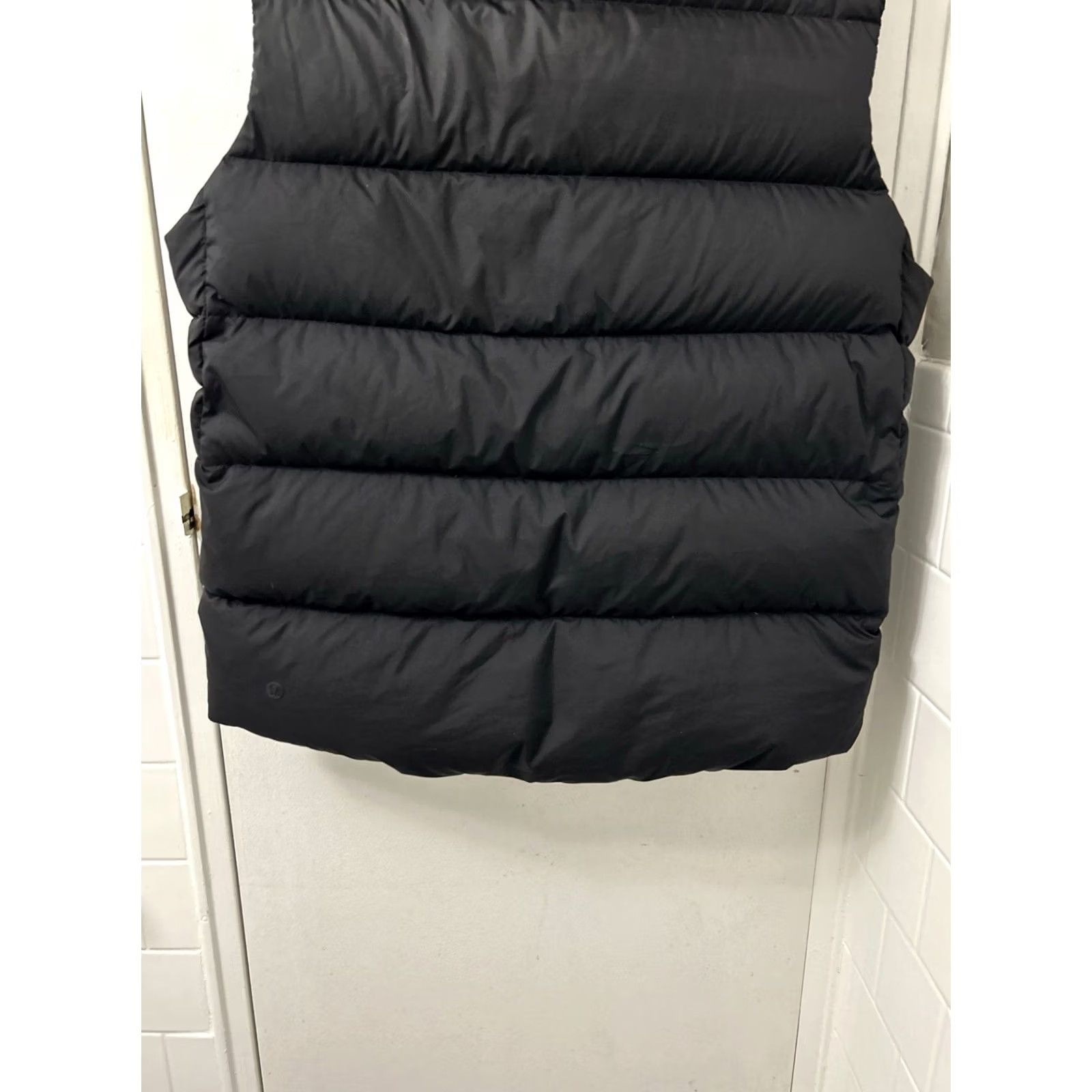 Lululemon Lululemon Wunder Puff Vest Mens Small Black Goose Down Insulated Puffer LM4AIHS Size US S / EU 44-46 / 1 - 6 Thumbnail