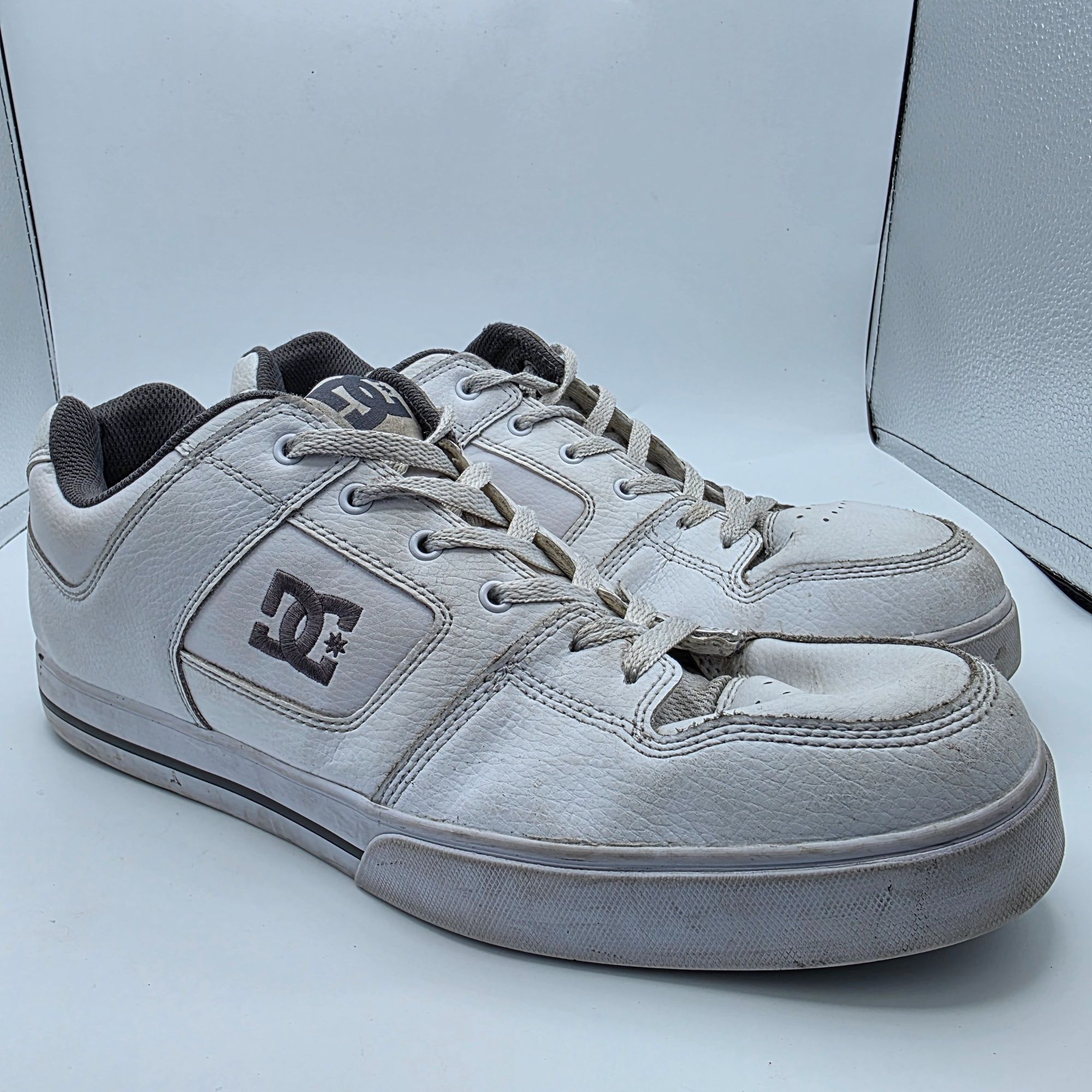 DC DC Pure Mens Size 13 White Sneaker Shoes Skating Walking Cas Size US 13 / EU 46 - 1 Thumbnail